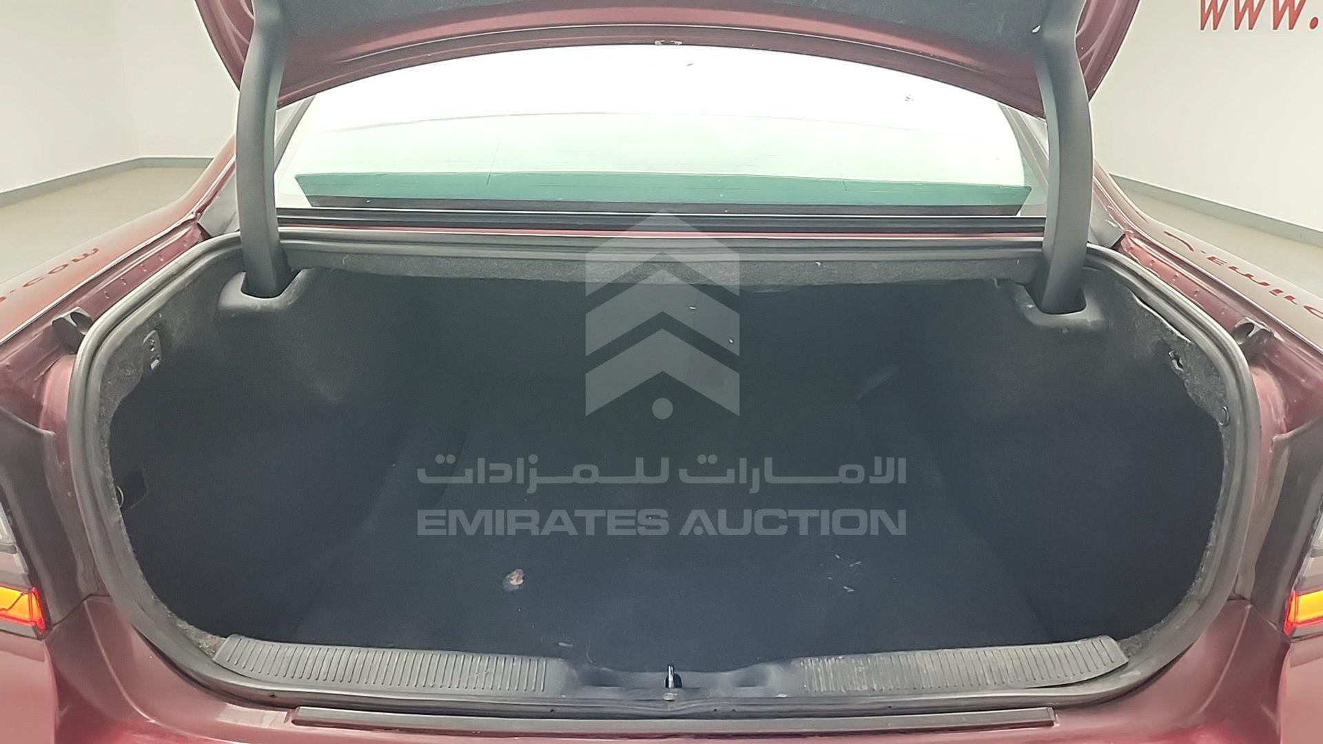 2018 DODGE CHARGER VIN: 2C3CDXBG5JH180498