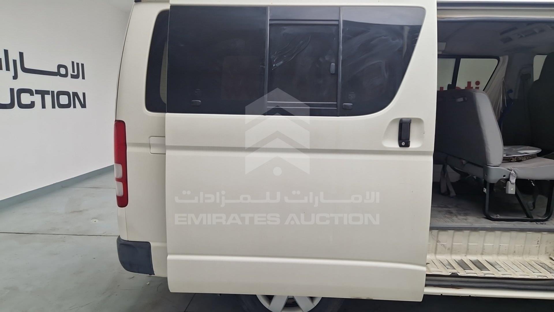 2008 TOYOTA HIACE VIN: JTGJX02PX83001664