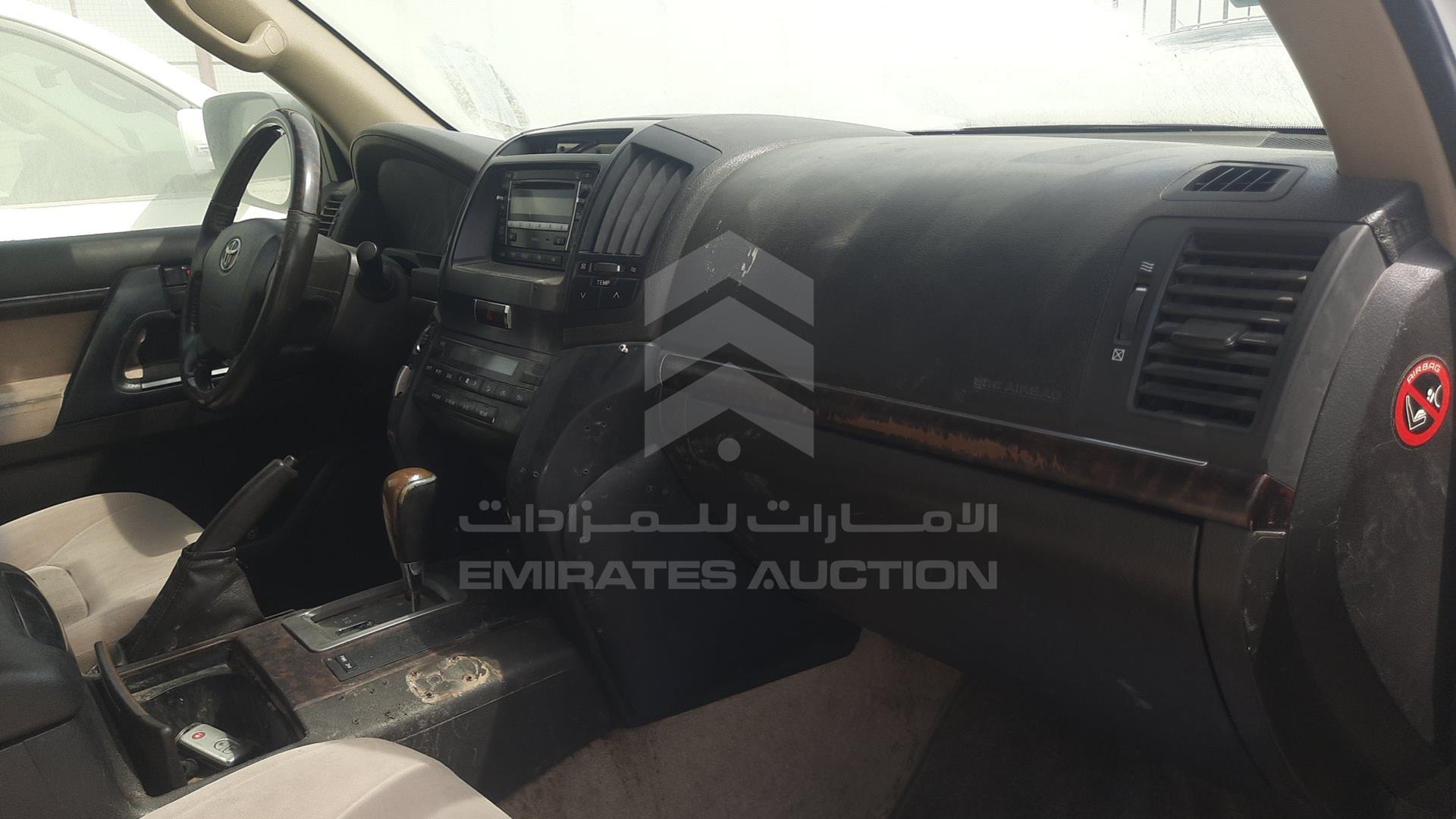2011 TOYOTA LAND CRUISER VIN: JTMHU09J7B5052802