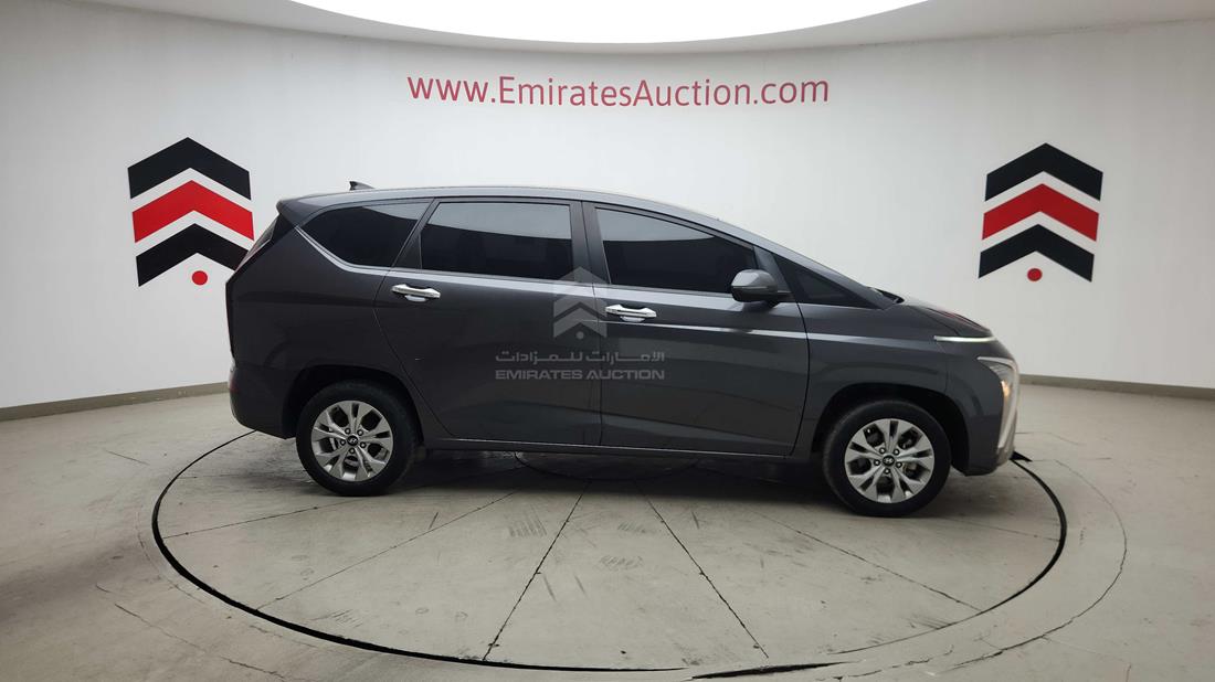 2025 Hyundai Stargazer — Right Full View — Photo 36