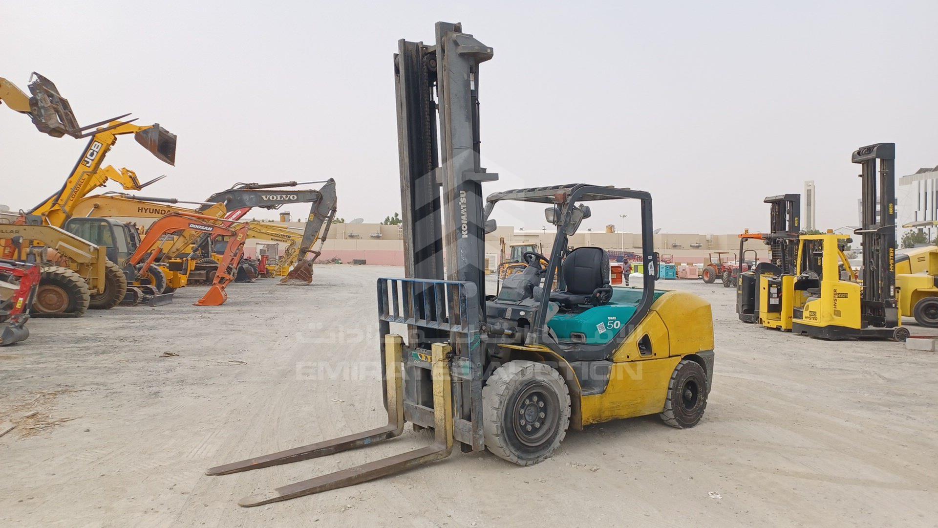 2016 KOMATSU FORKLIFT VIN: M252138087