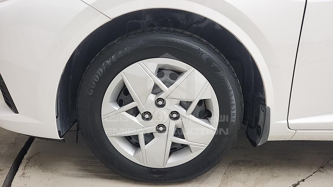 2025 Hyundai Accent — Front Left Tyre — Photo 36