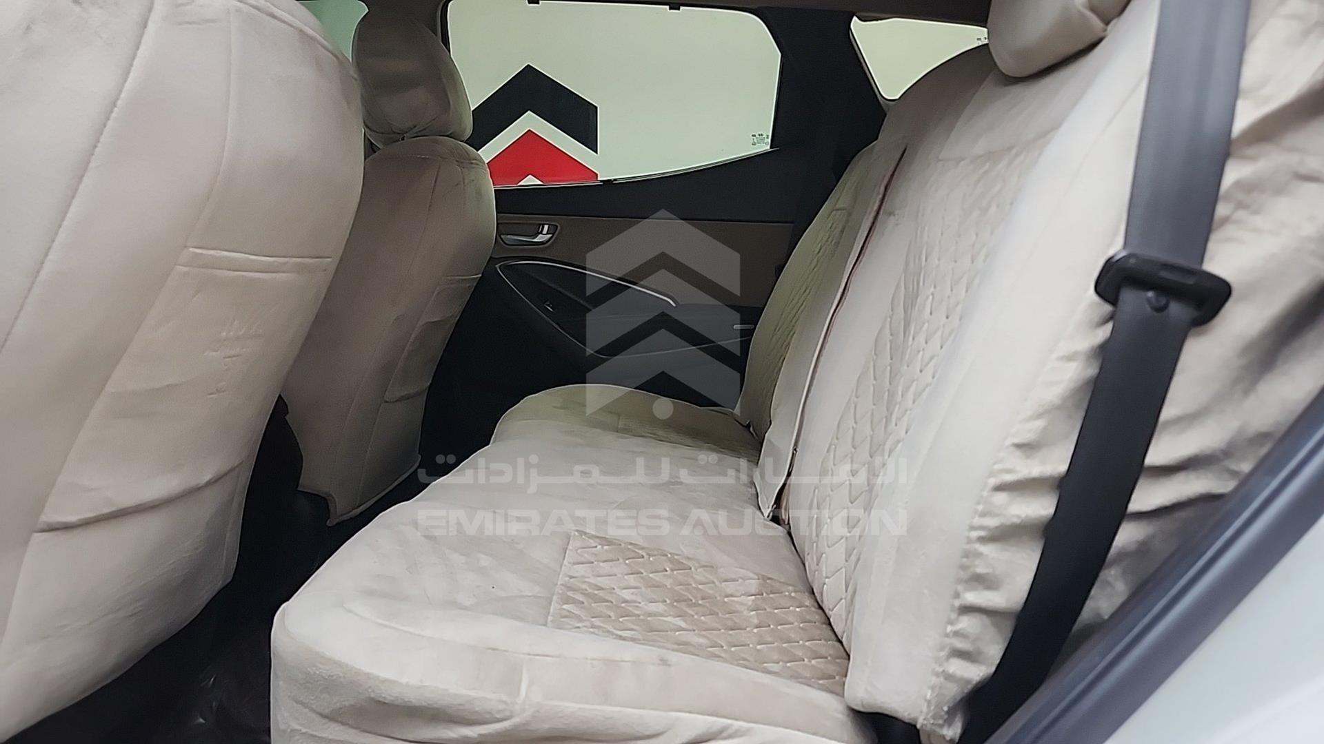 2016 HYUNDAI SANTA FE VIN: KMHSU81E7GU467114