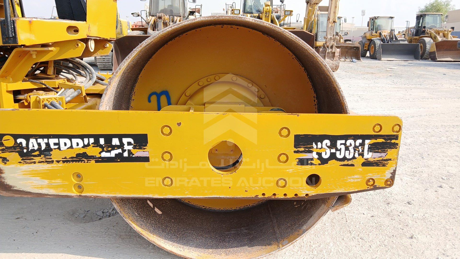 2002 CATERPILLAR CS533D VIN: CATCS533V5CZ00420