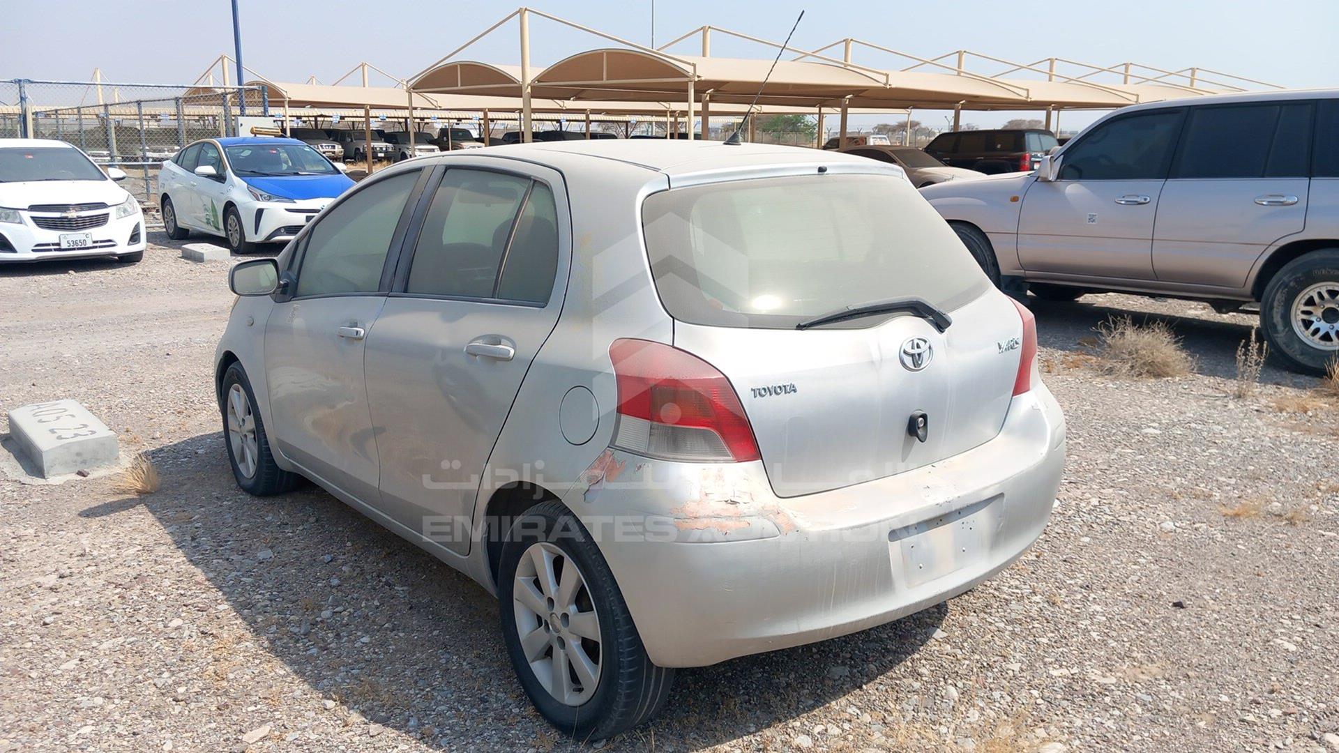 2009 TOYOTA YARIS VIN: JTDKW923795125841