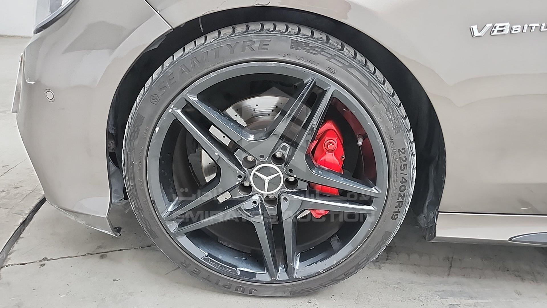 2011 MERCEDES E 550 VIN: WDDHF9AB2BA469907