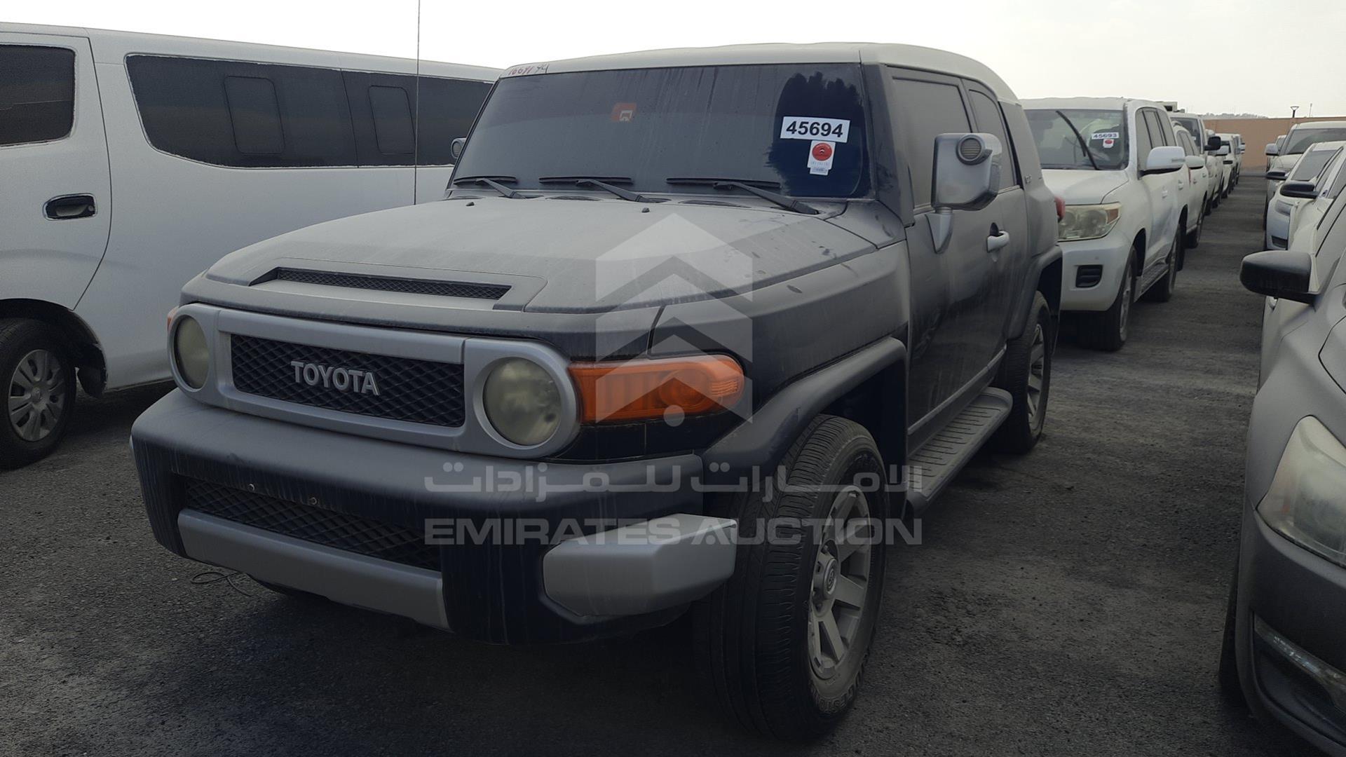 2014 TOYOTA FJ CRUISER VIN: JTEBU11F3EK194567