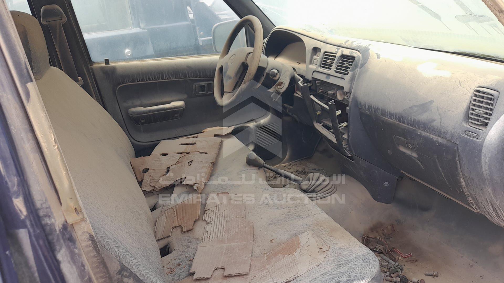 2004 TOYOTA HILUX VIN: JTFEE426040015871