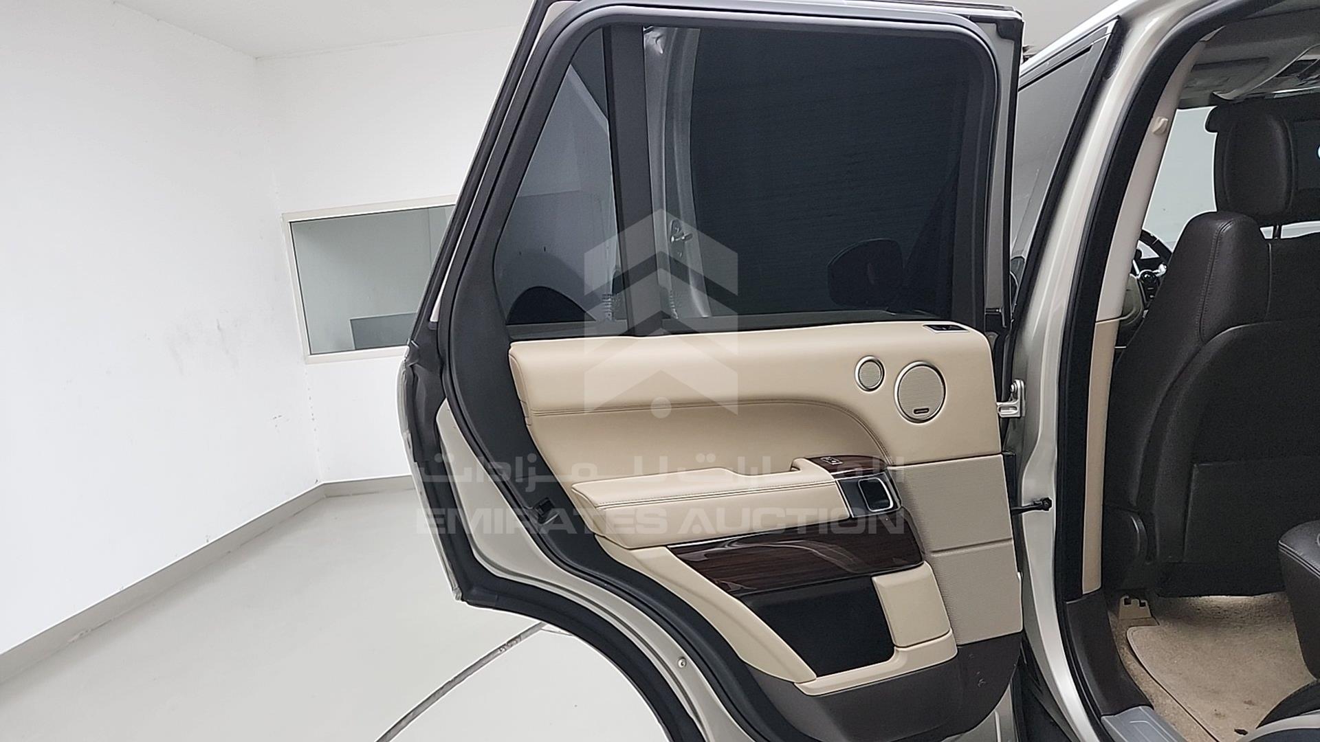2014 RANGE ROVER VOGUE VIN: SALGS2EF1EA132650