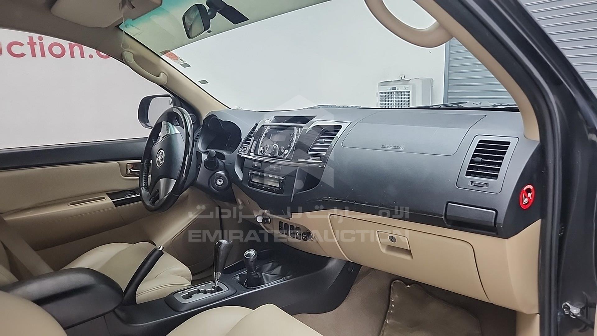 2014 TOYOTA FORTUNER VIN: MHFYU59G2E7034786