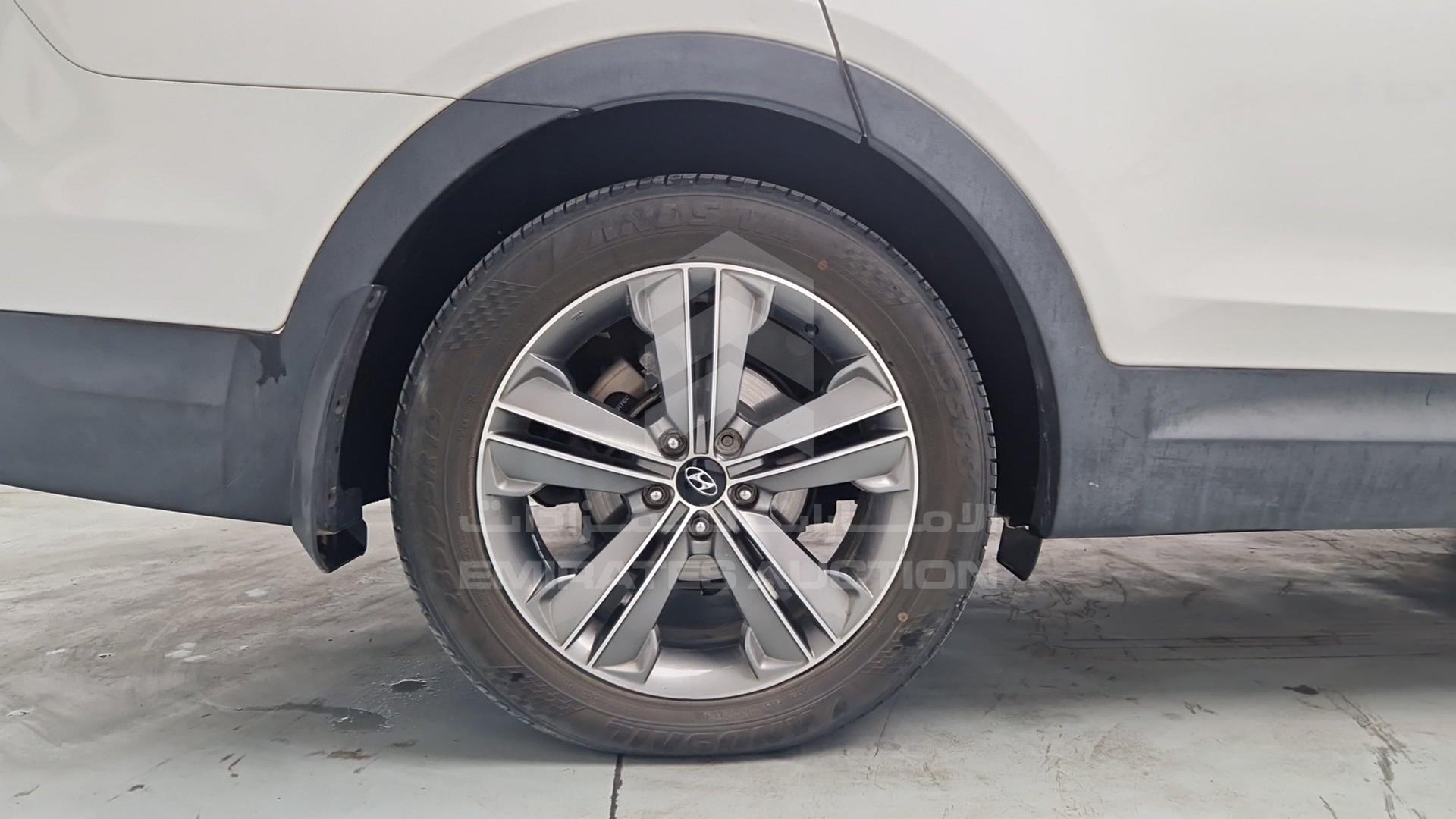 2014 HYUNDAI SANTA FE VIN: KMHSN81E4EU030097