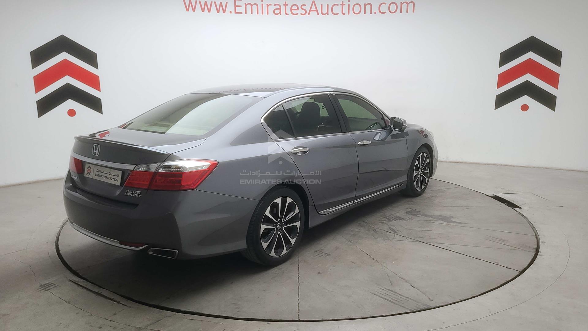 2016 HONDA ACCORD VIN: LUCCR3643G3400962