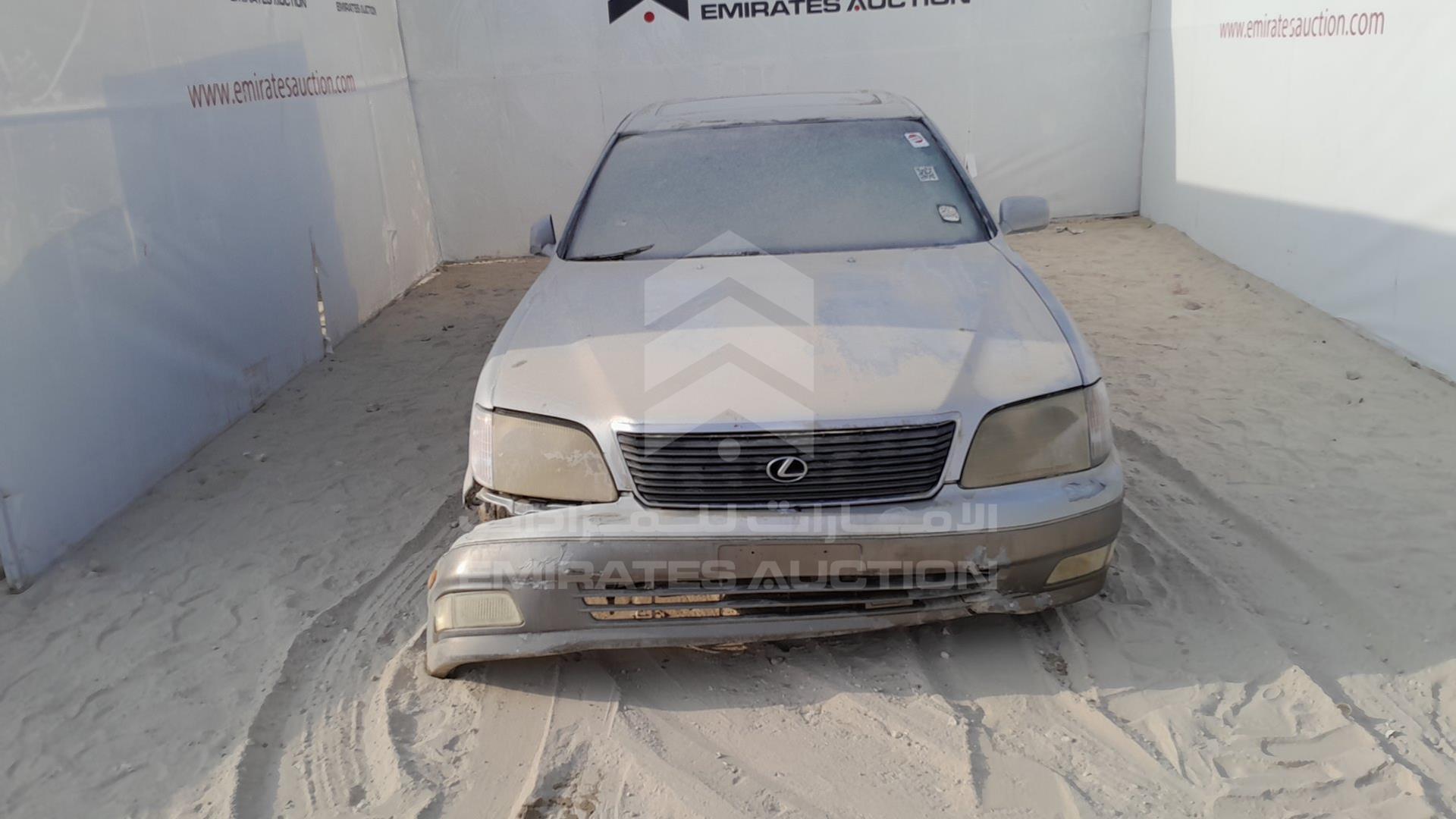 1998 LEXUS LS400 VIN: JT8BH28F1W0137834