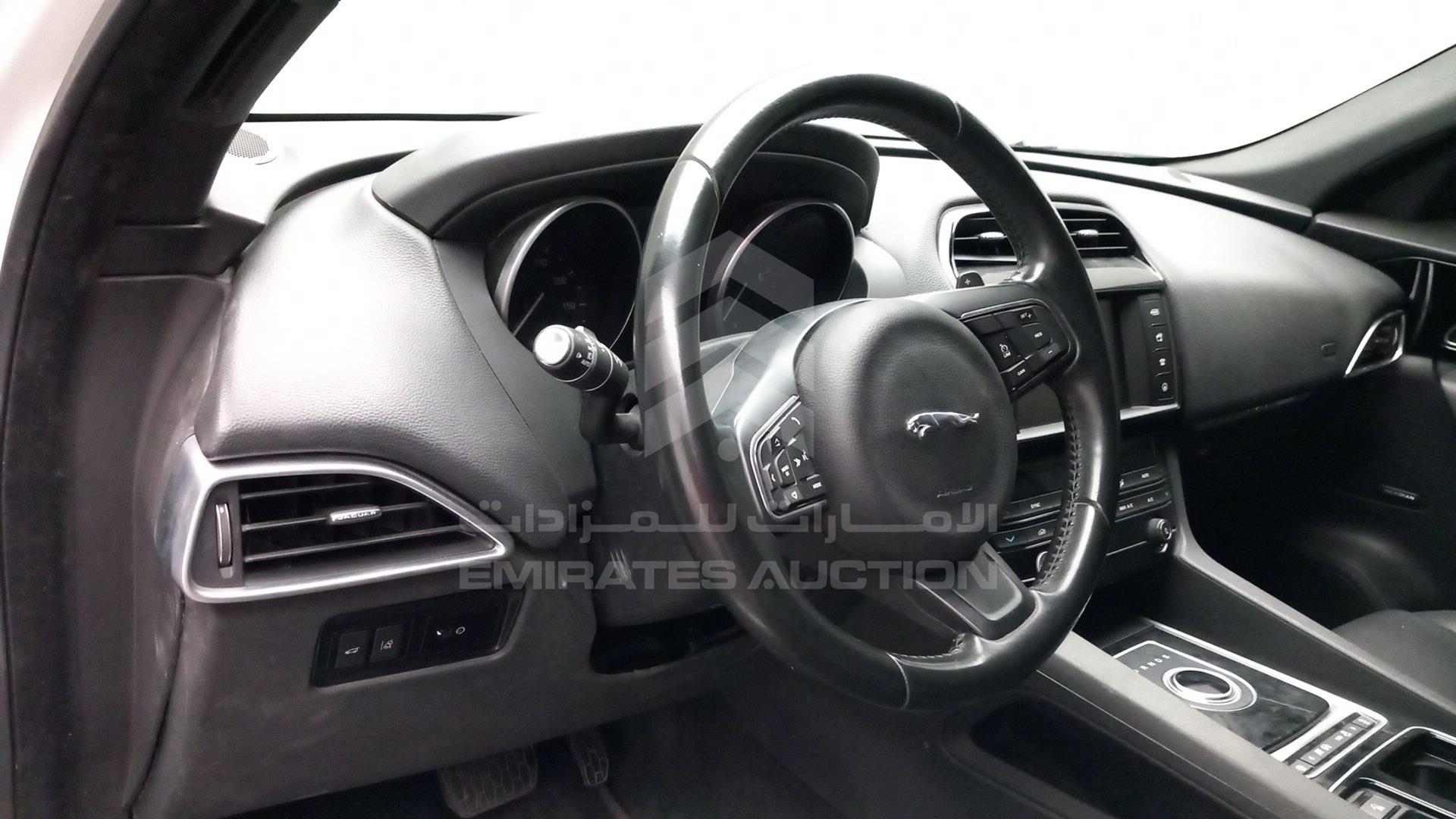 2018 JAGUAR F-PACE VIN: SADCJ2FX3JA280958