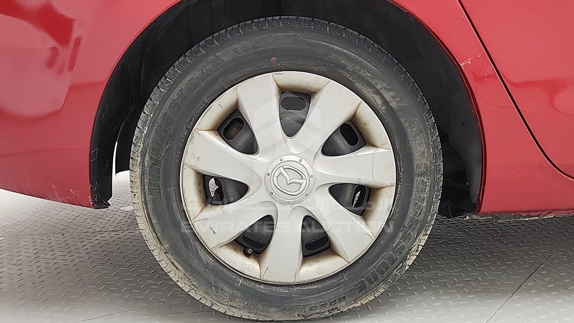 2011 MAZDA 3 VIN: JM7BL12Z2B1226125