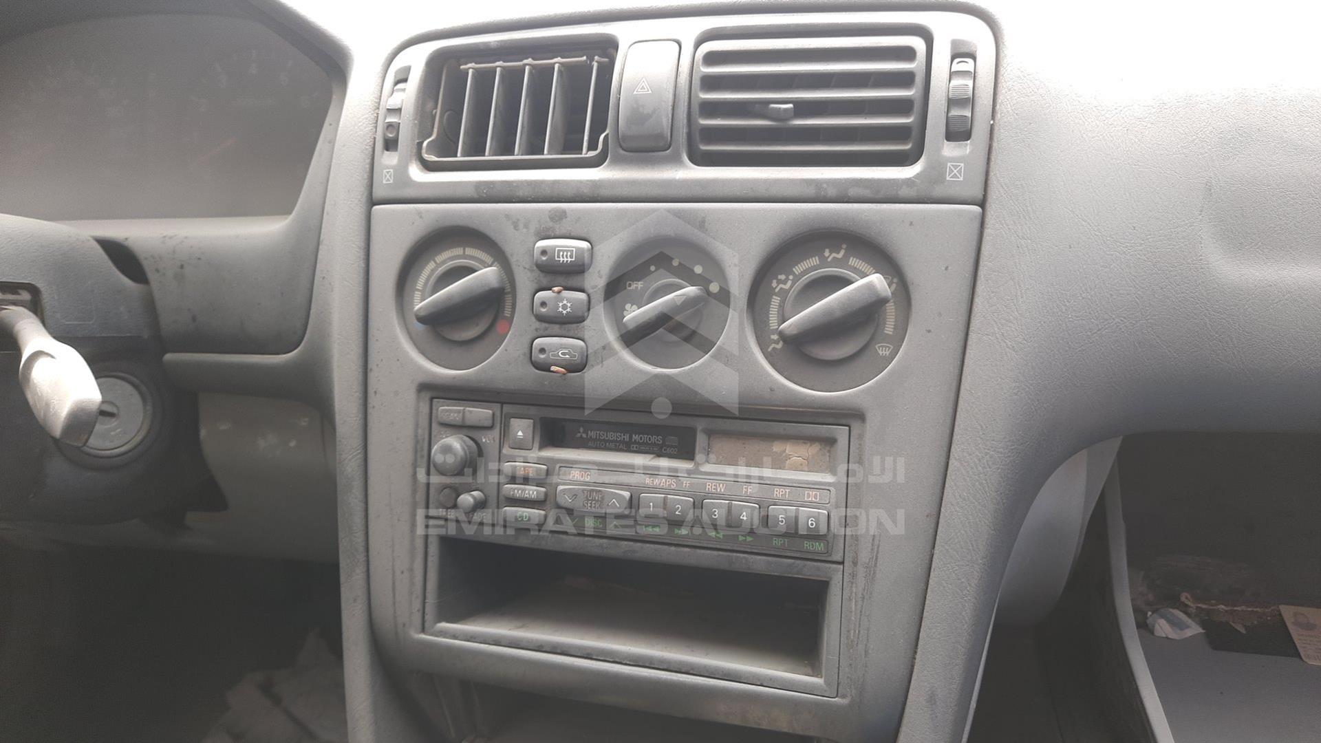 1998 MITSUBISHI GALANT VIN: JMYSREA2AWZ003520