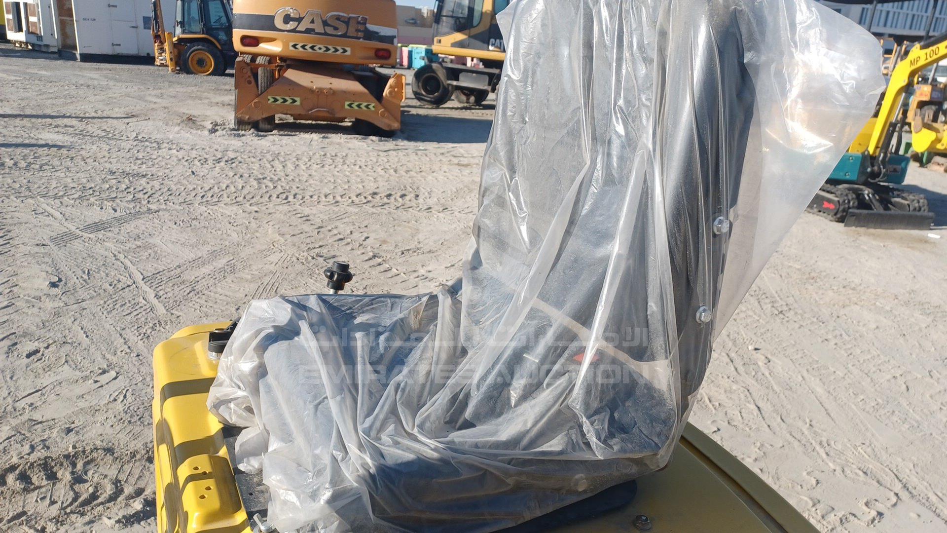 2024 EXCAVATOR --- VIN: SLP241718219