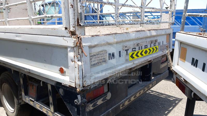 JL7B6E1P4FK007419 Auction: EmiratesAuction Lot: 408779 JL7B6E1P4FK007419 Mitsubishi Canter 2015 WHITE Photo 8