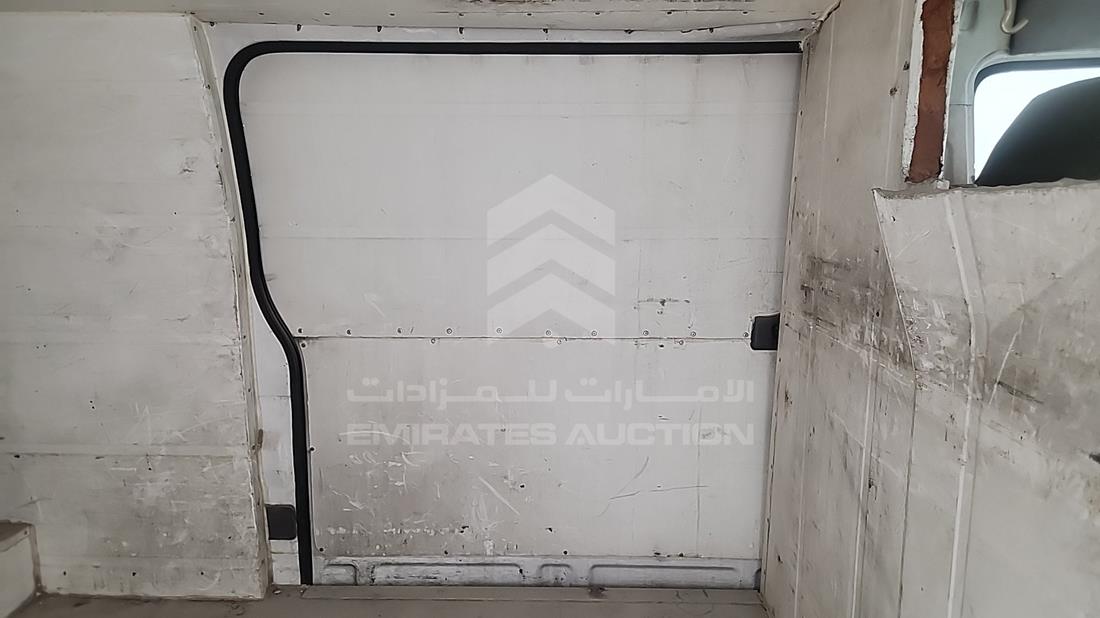 2005 Nissan Urvan — Rear Left Door — Photo 13