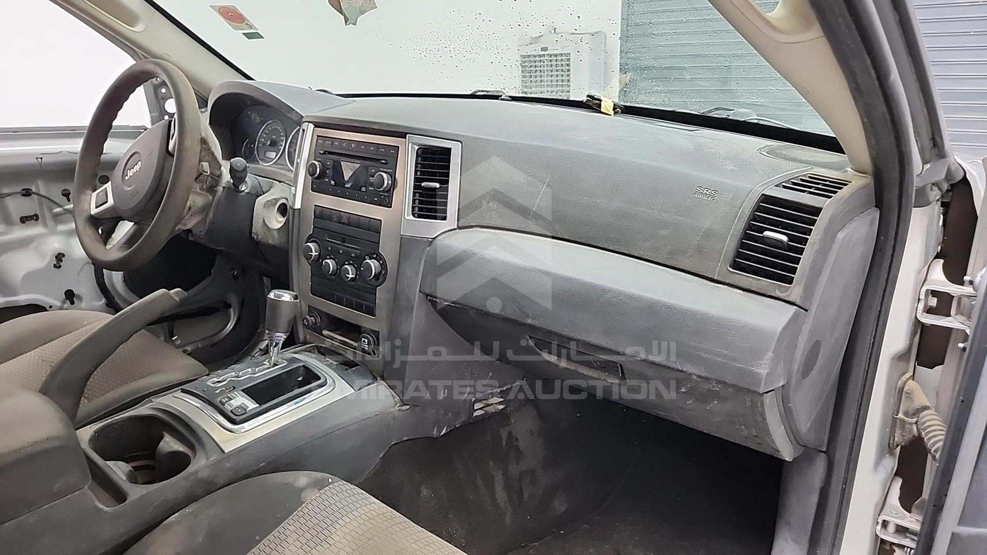 2008 JEEP GRAND CHEROKEE VIN: 1J8GC48K98Y125961