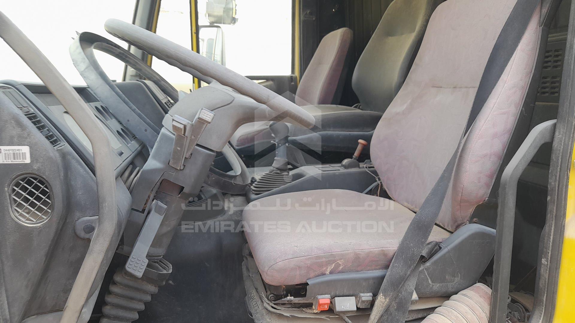 0 IVECO --- VIN: WJMB1VNS00C118985
