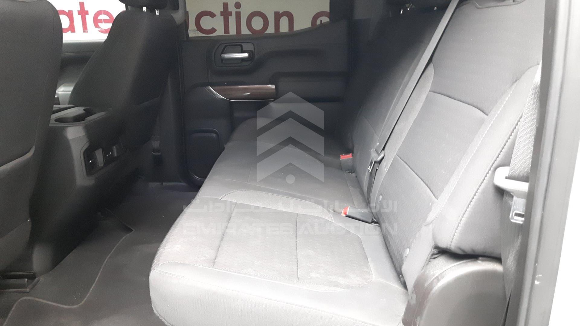 2019 CHEVROLET SILVERADO VIN: 1GCUYDED2KZ190525