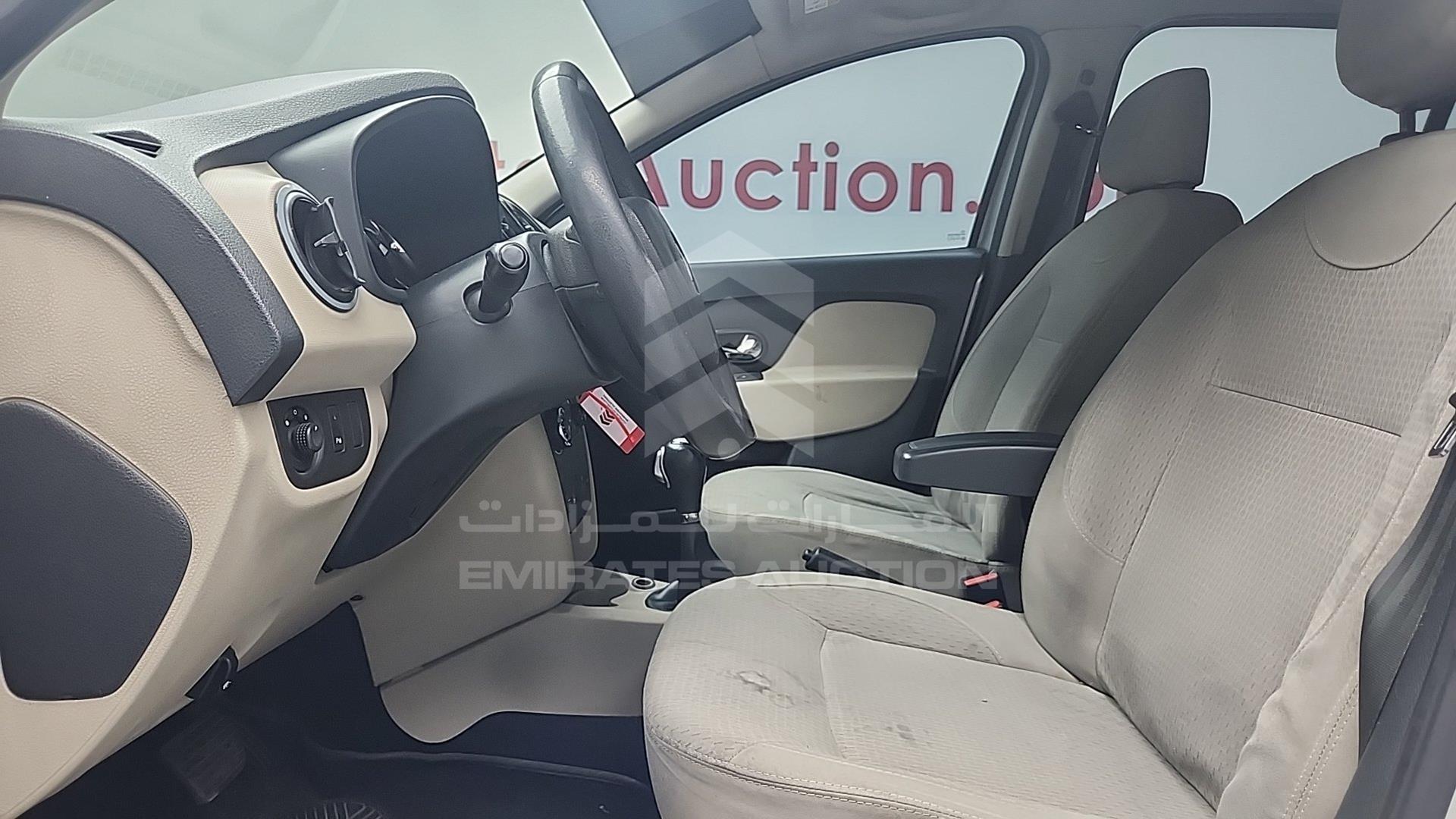 2017 RENAULT SYMBOL VIN: VF14SRAB6HT518798