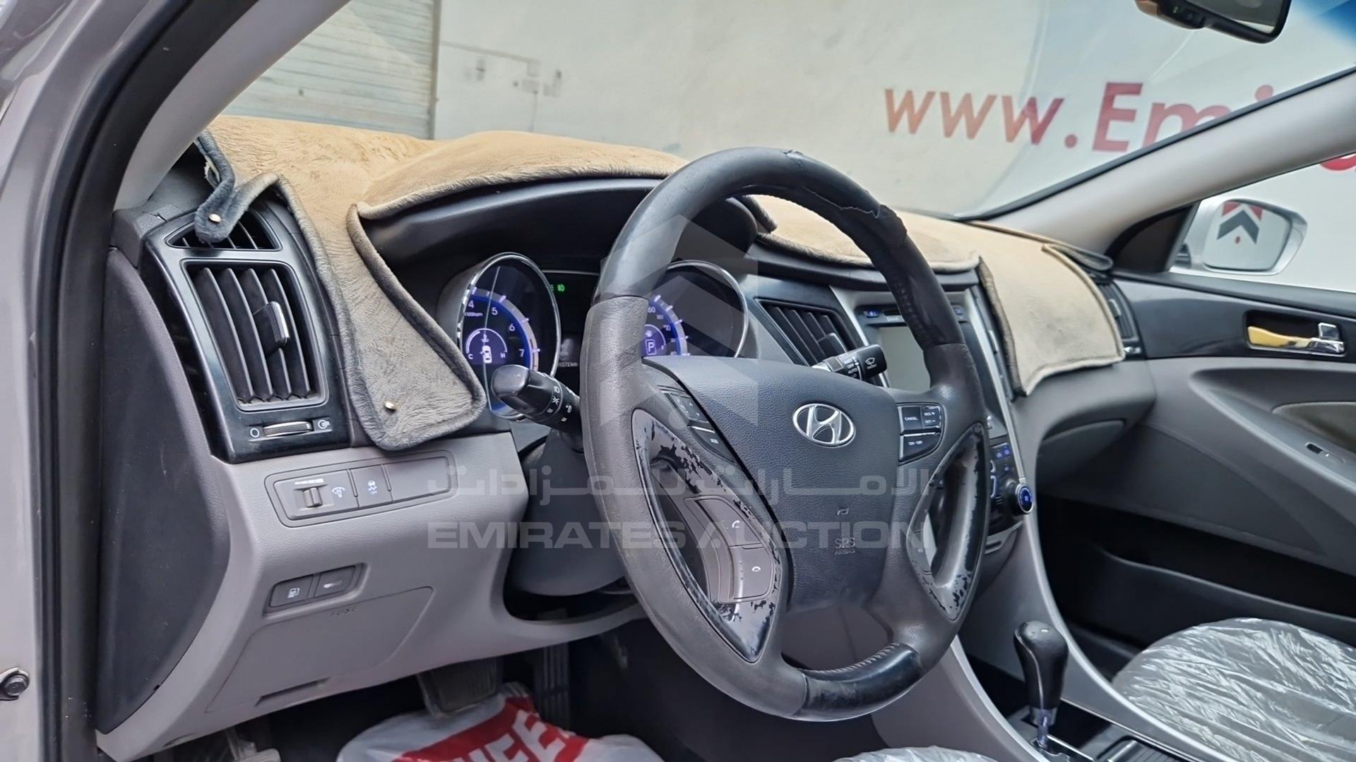 2012 HYUNDAI SONATA VIN: KMHEC41C2CA388372