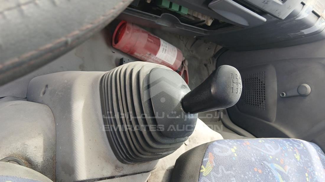 2014 Isuzu NMR — Gear View — Photo 17