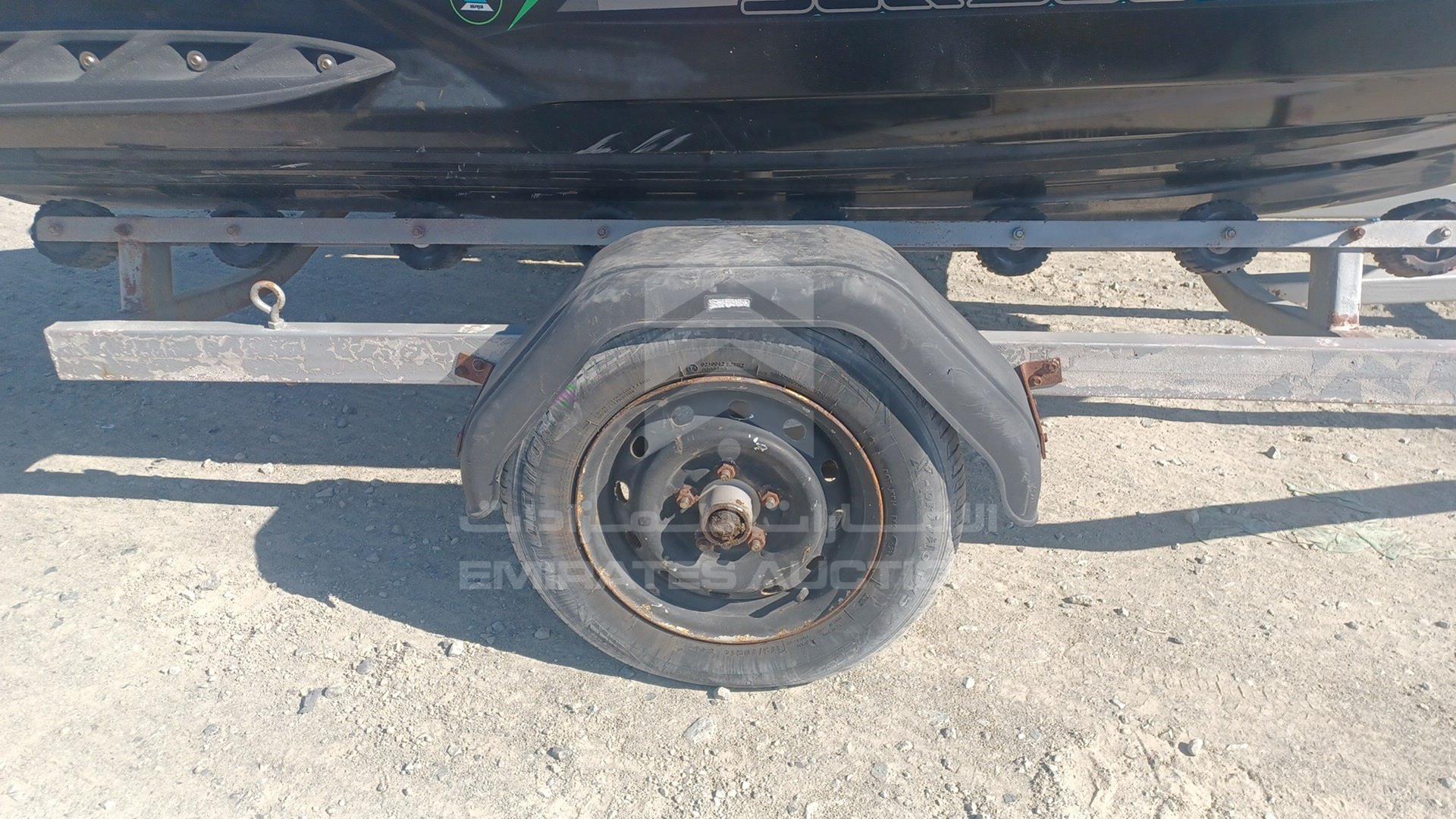 0 JET SKI + TROLLEY --- VIN: CAYDV81912K415