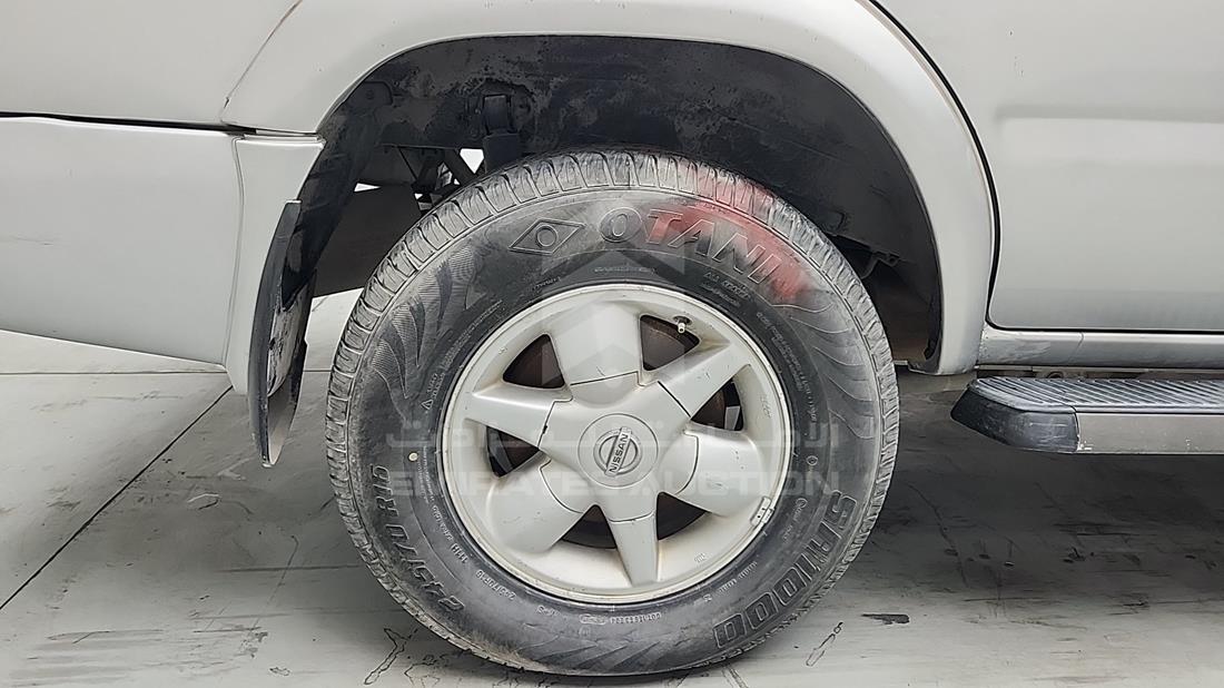 2005 Nissan Pathfinder — Rear Right Tyre — Photo 34