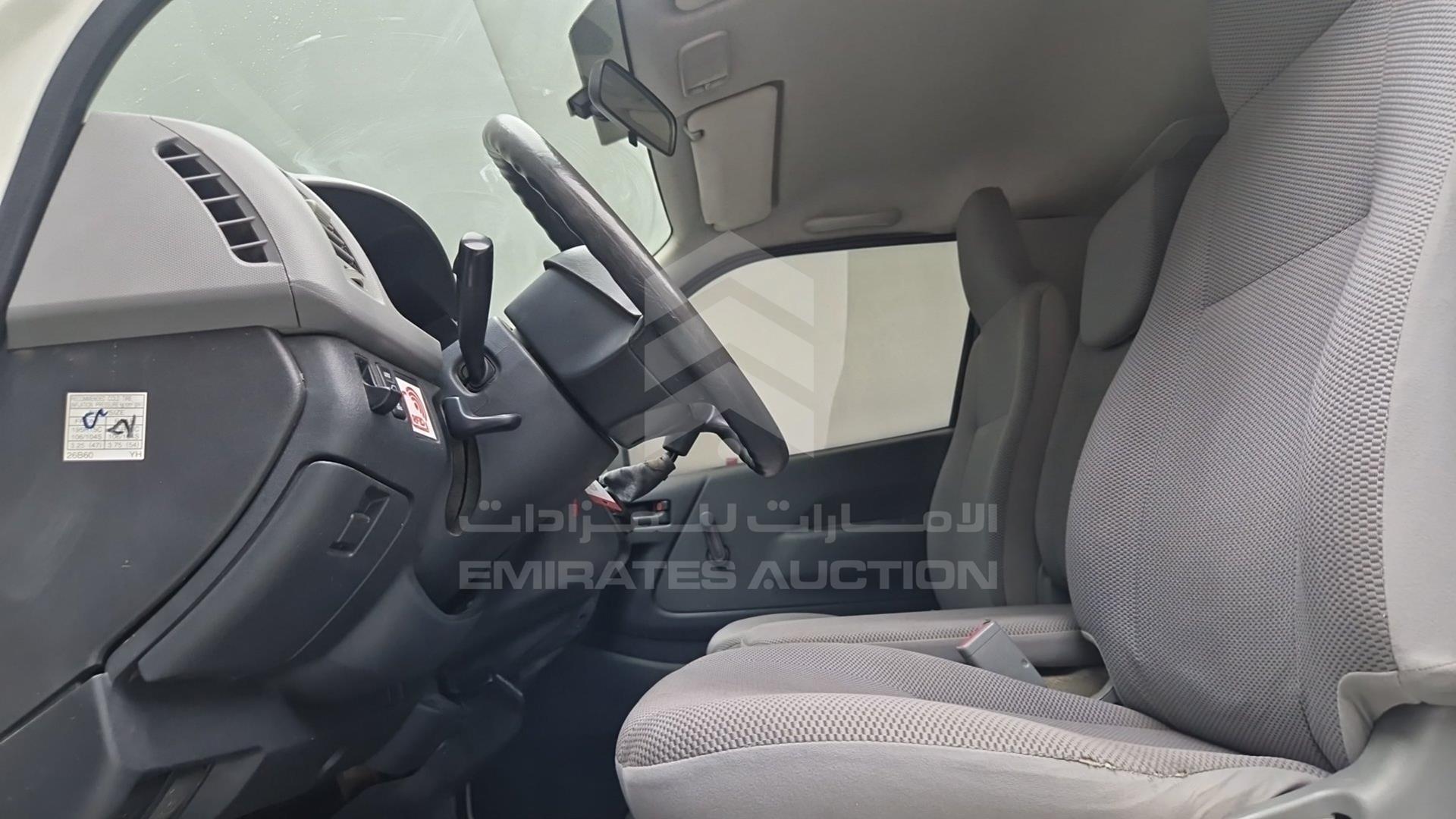 2008 TOYOTA HIACE VIN: JTGJX02PX83001664