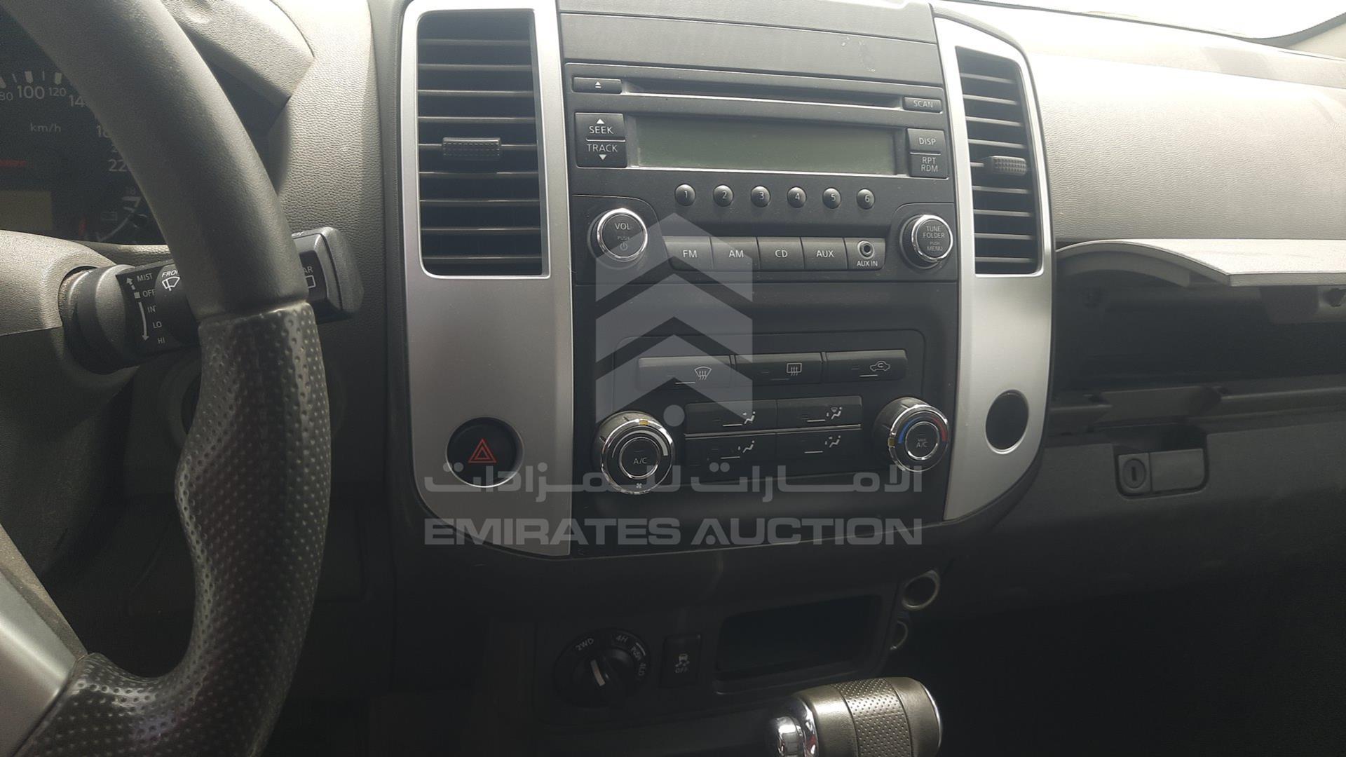 2014 NISSAN XTERRA VIN: 5N1AN0N69EN801017