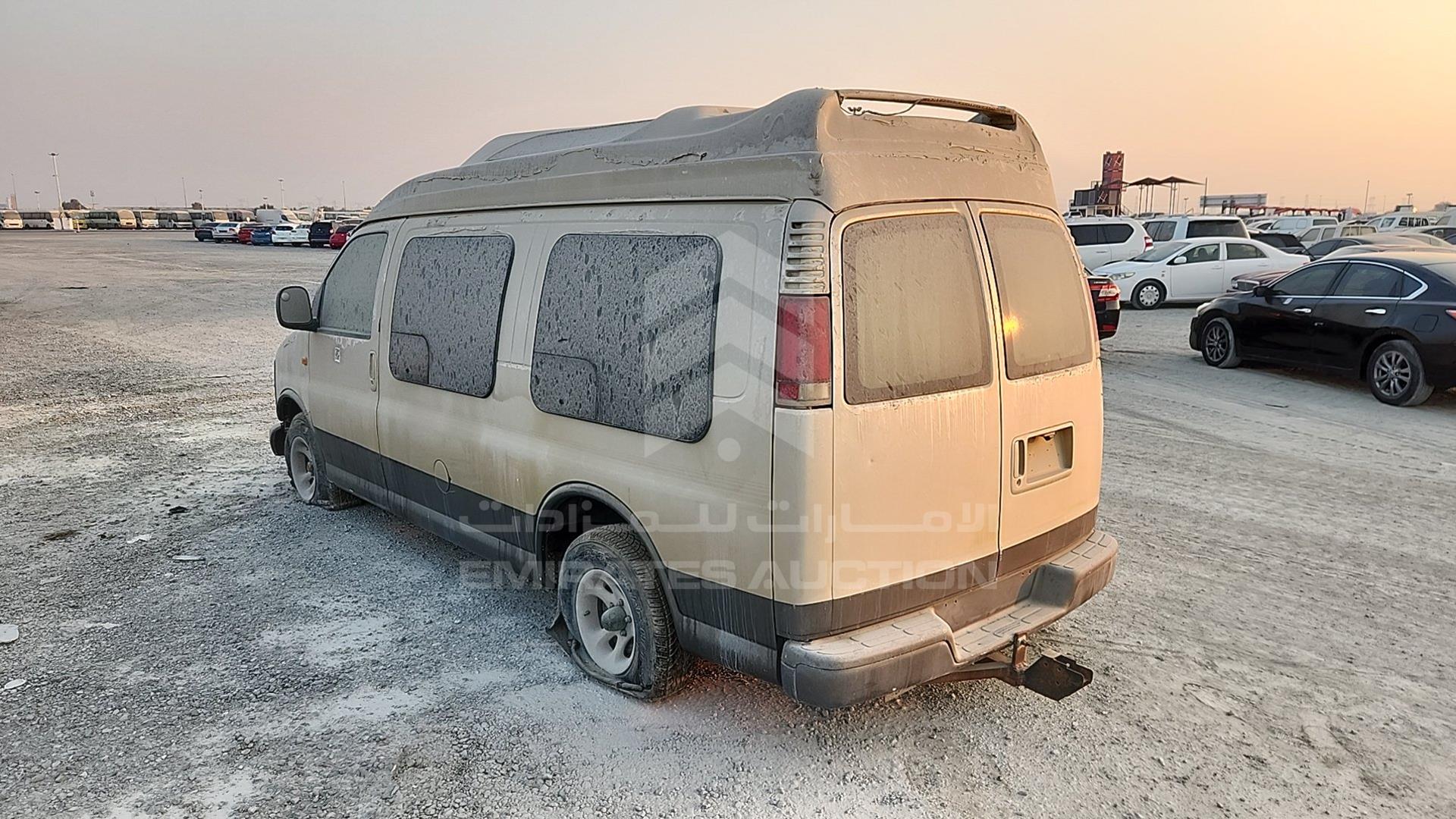 1998 CHEVROLET EXPRESS VIN: 1GCEG15M1W1073674