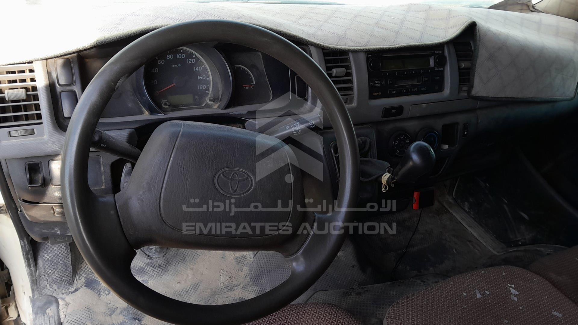 2009 TOYOTA HIACE VIN: JTGJX02P695010027
