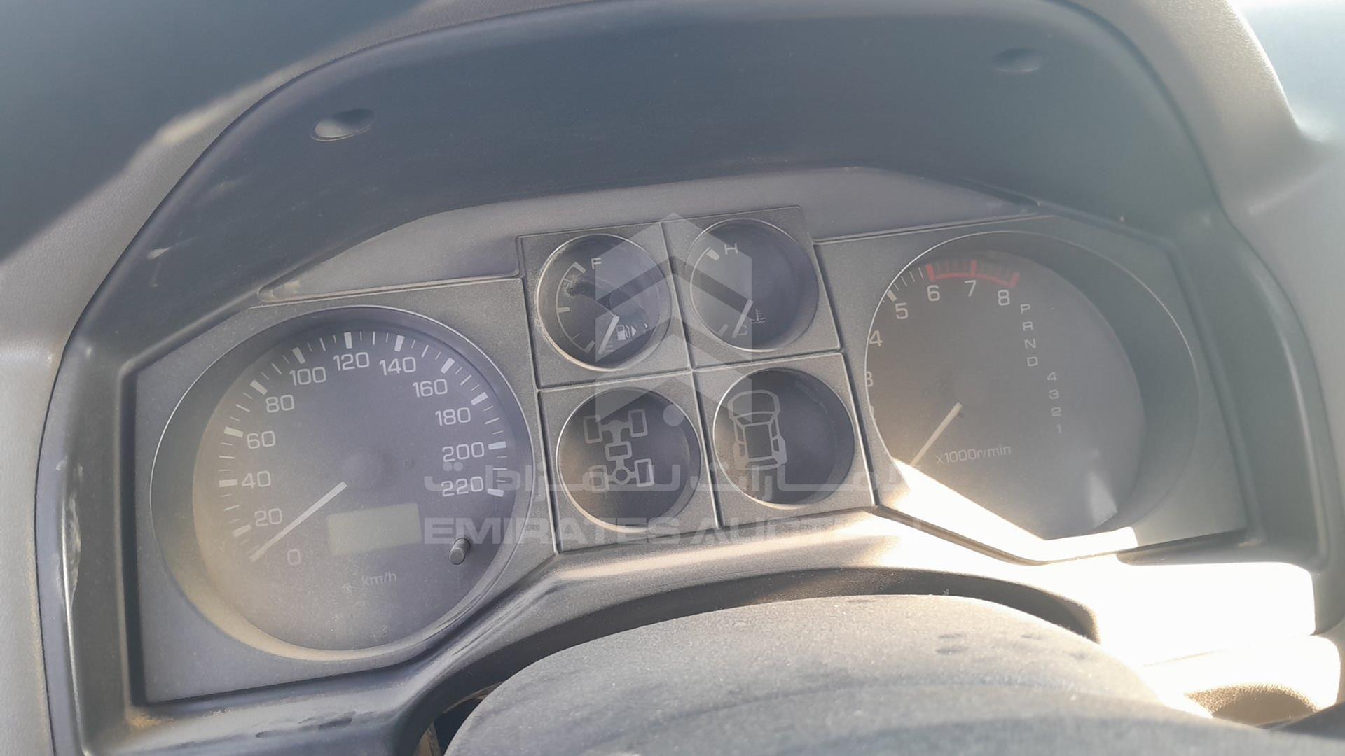 2007 MITSUBISHI PAJERO VIN: JMYLRV73W7J704401