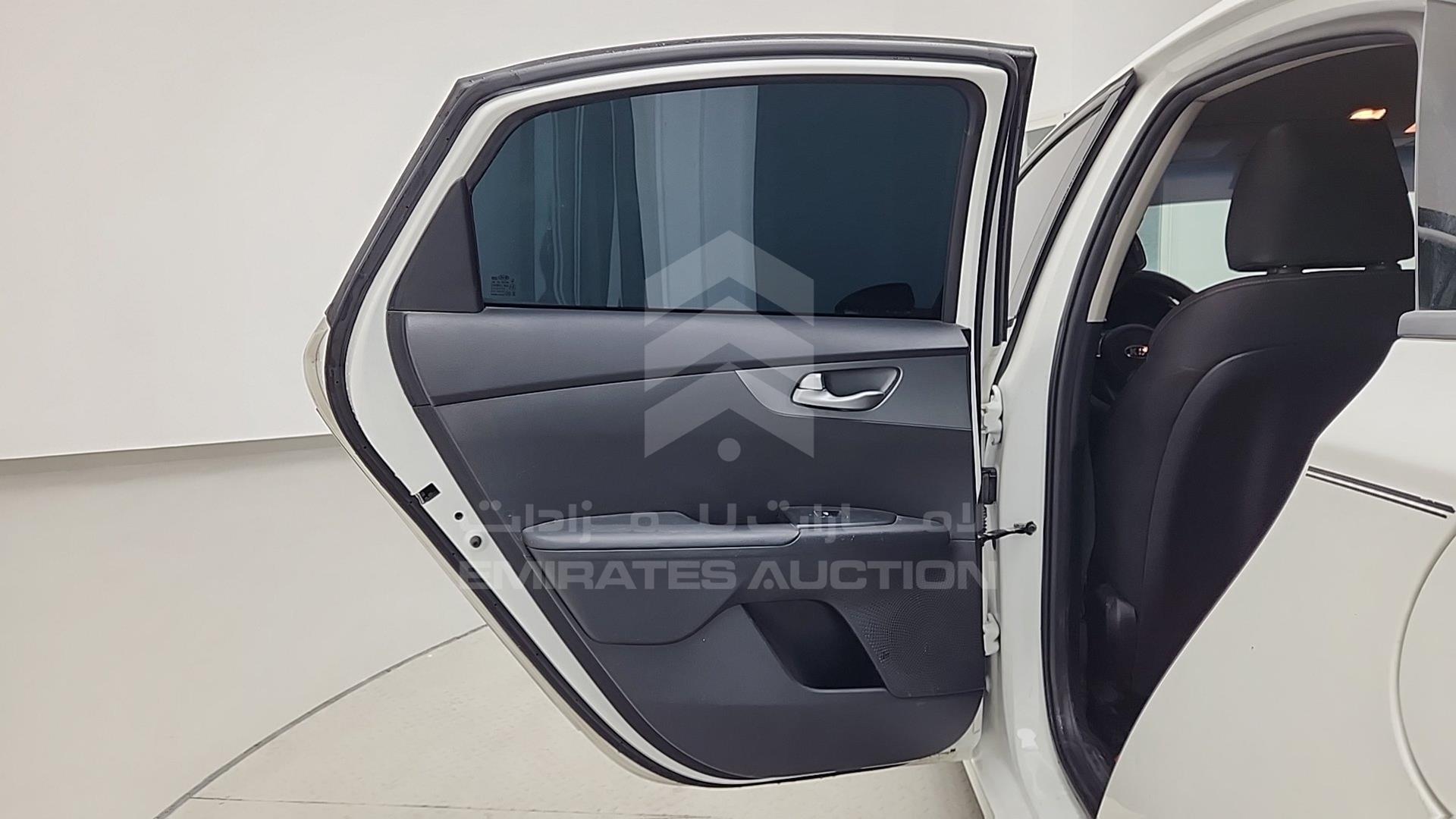 2019 KIA FORTE VIN: 3KPF24AD2KE005885