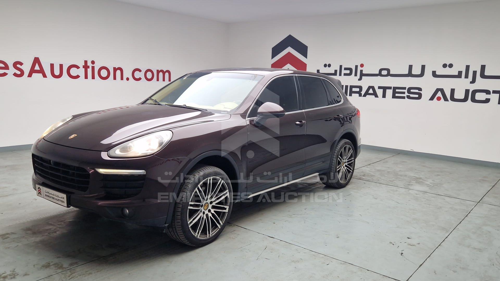 2016 PORSCHE CAYENNE VIN: WP1ZZZ92ZGKA13713