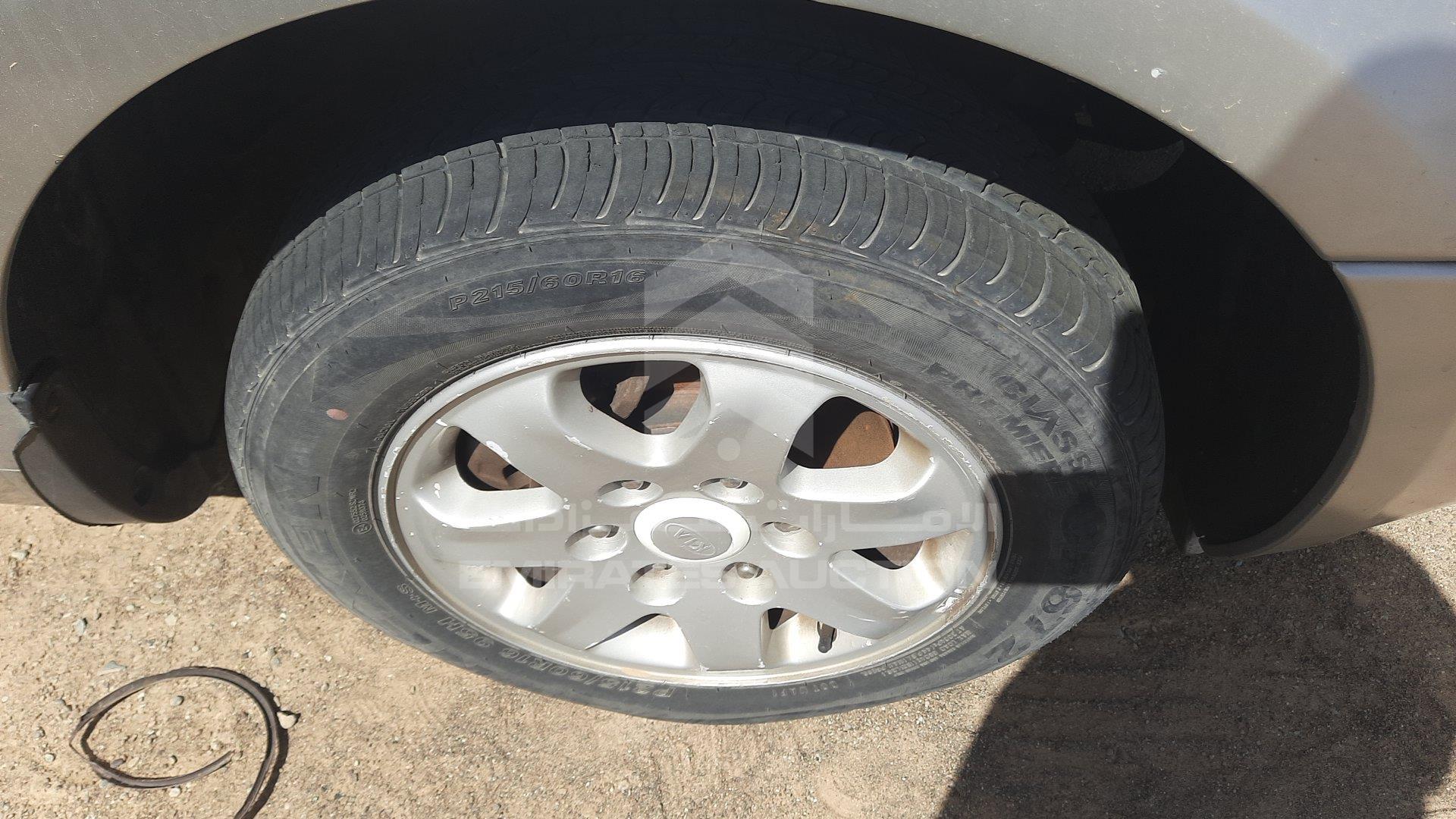 KNAMB763166040211 - 2006 Kia Carnival - #355076