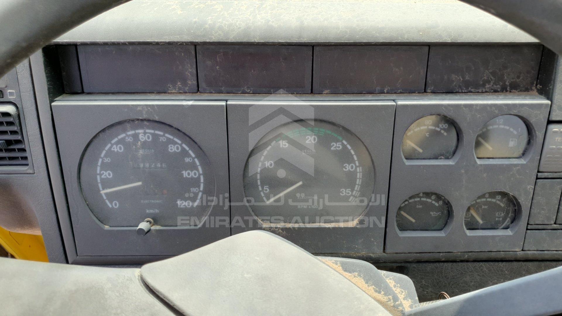 0 IVECO EUROCARGO VIN: ZCFB1HG8002338239
