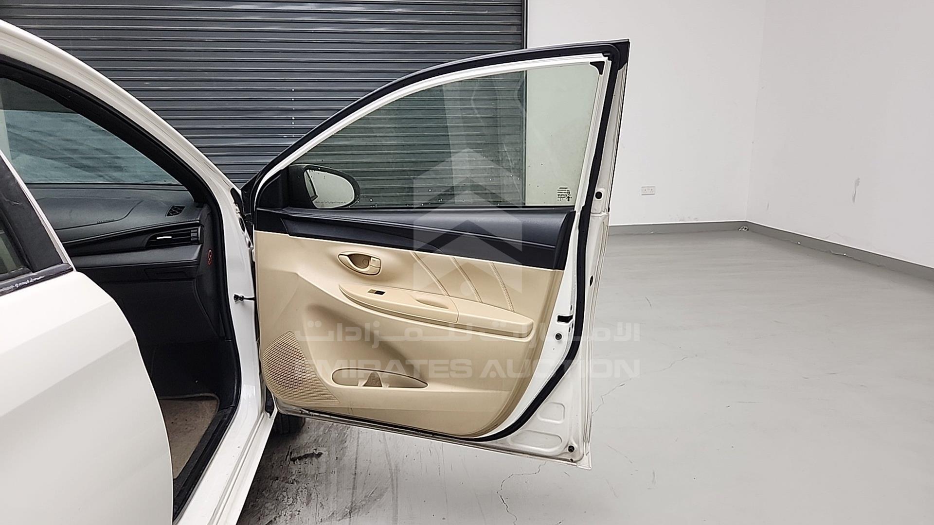 2017 TOYOTA YARIS VIN: MR2K19F34H1018155