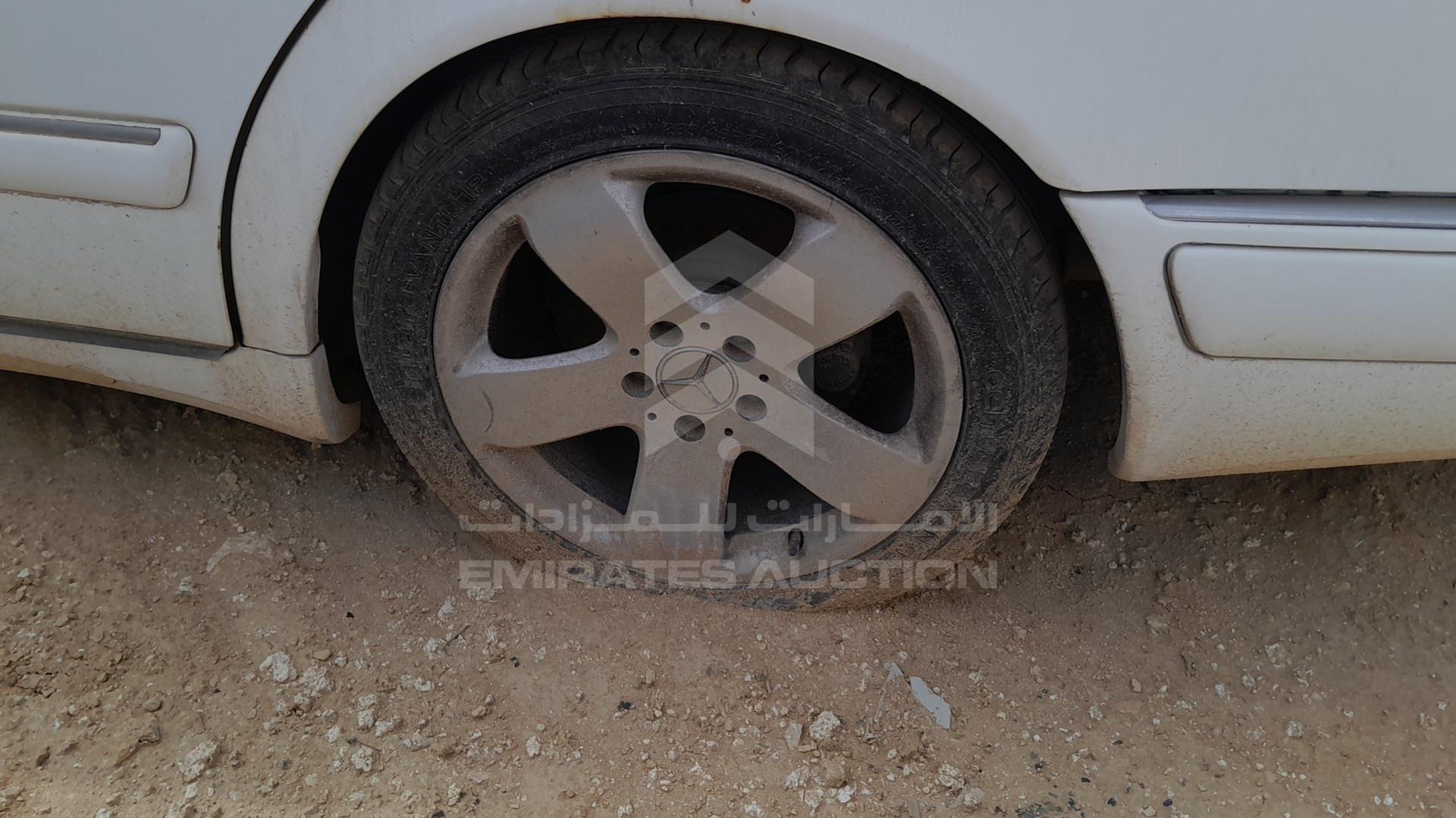 0 MERCEDES E320 VIN: WDB2100351A347598