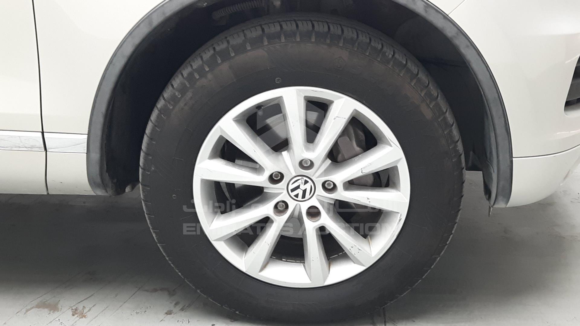 2014 VOLKSWAGEN TOUAREG VIN: WVGBC2BPXED006549