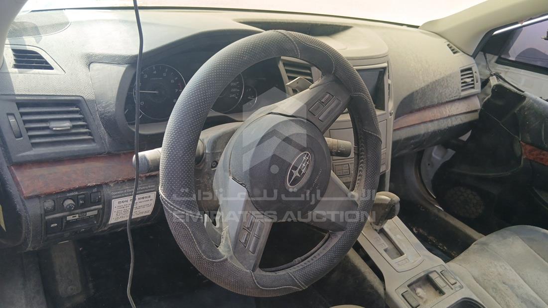 2011 Subaru Outback - Scrap without document — Steering & Mounted Controls — Photo 13