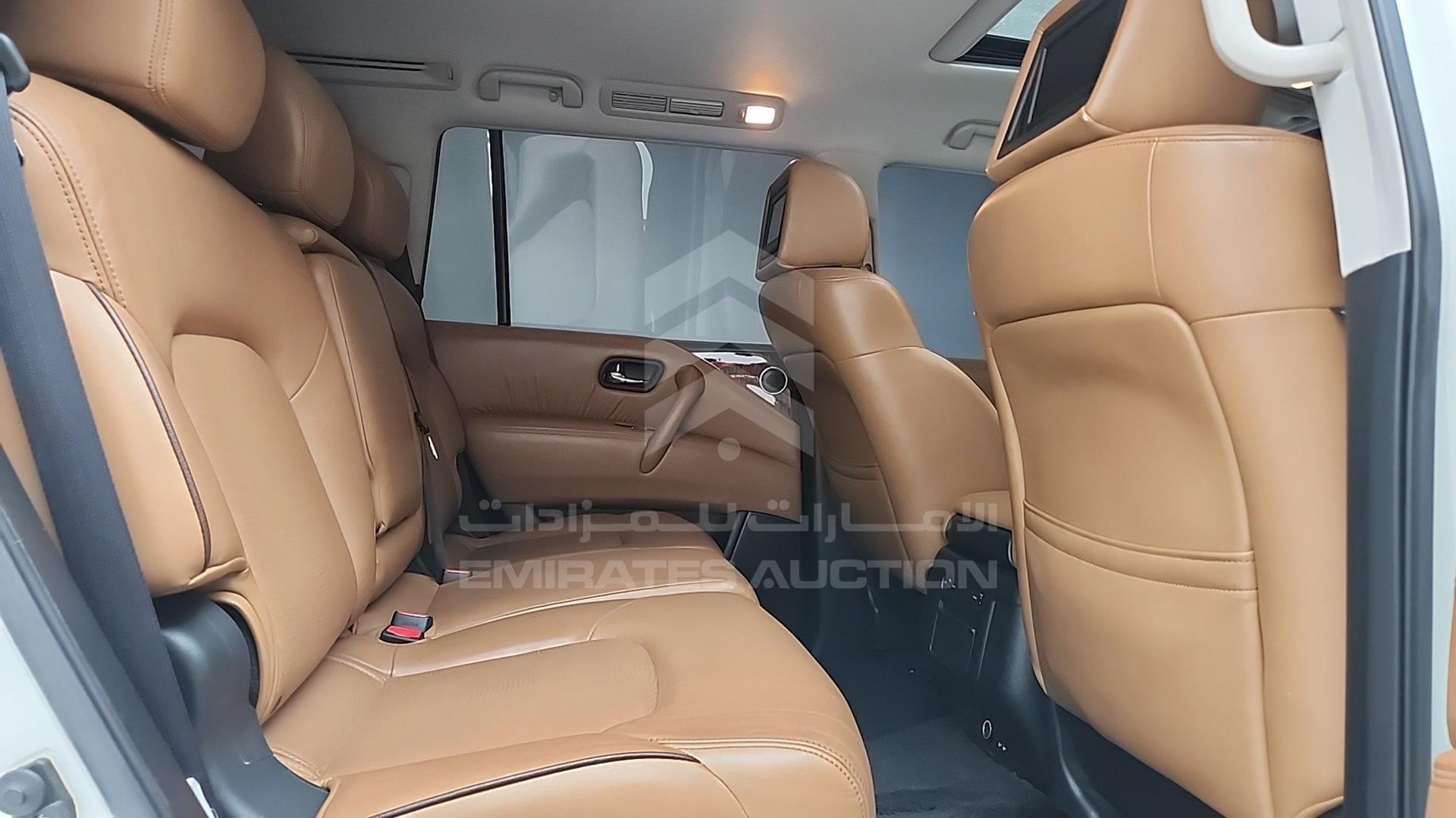 2017 NISSAN PATROL VIN: JN8AY2NY8H9304986