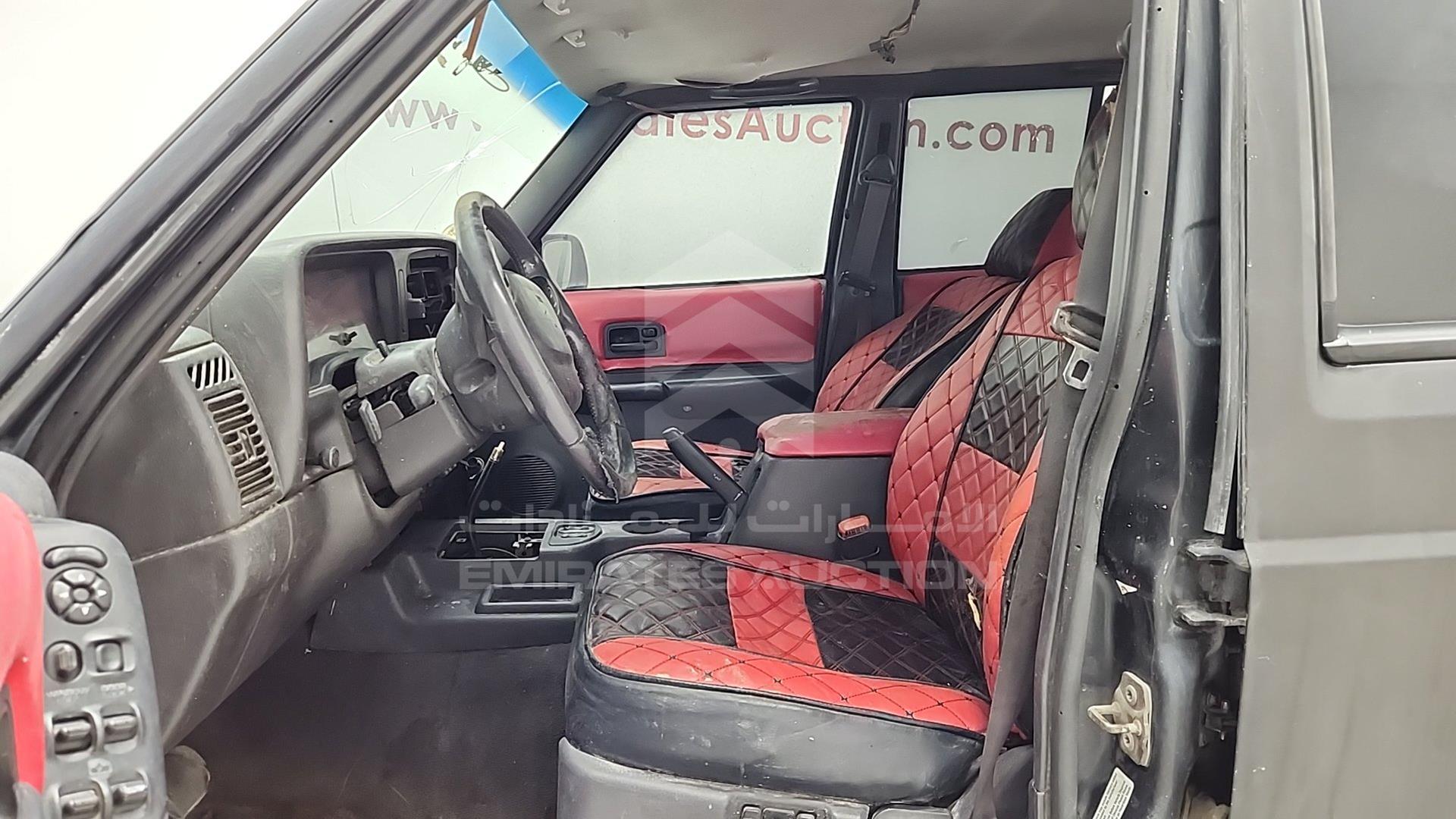 2001 JEEP CHEROKEE VIN: 1J4FT58S81L600635