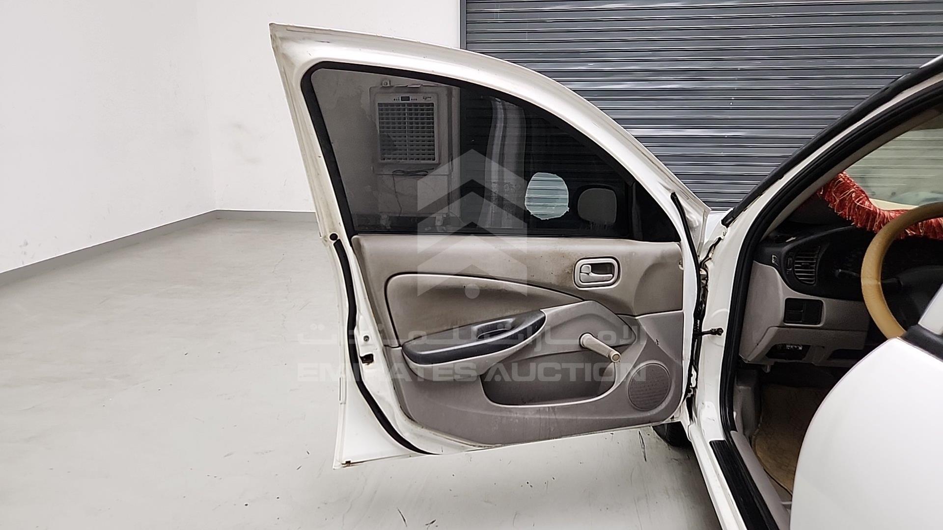 2002 NISSAN SUNNY VIN: JN1FN61S52W006832