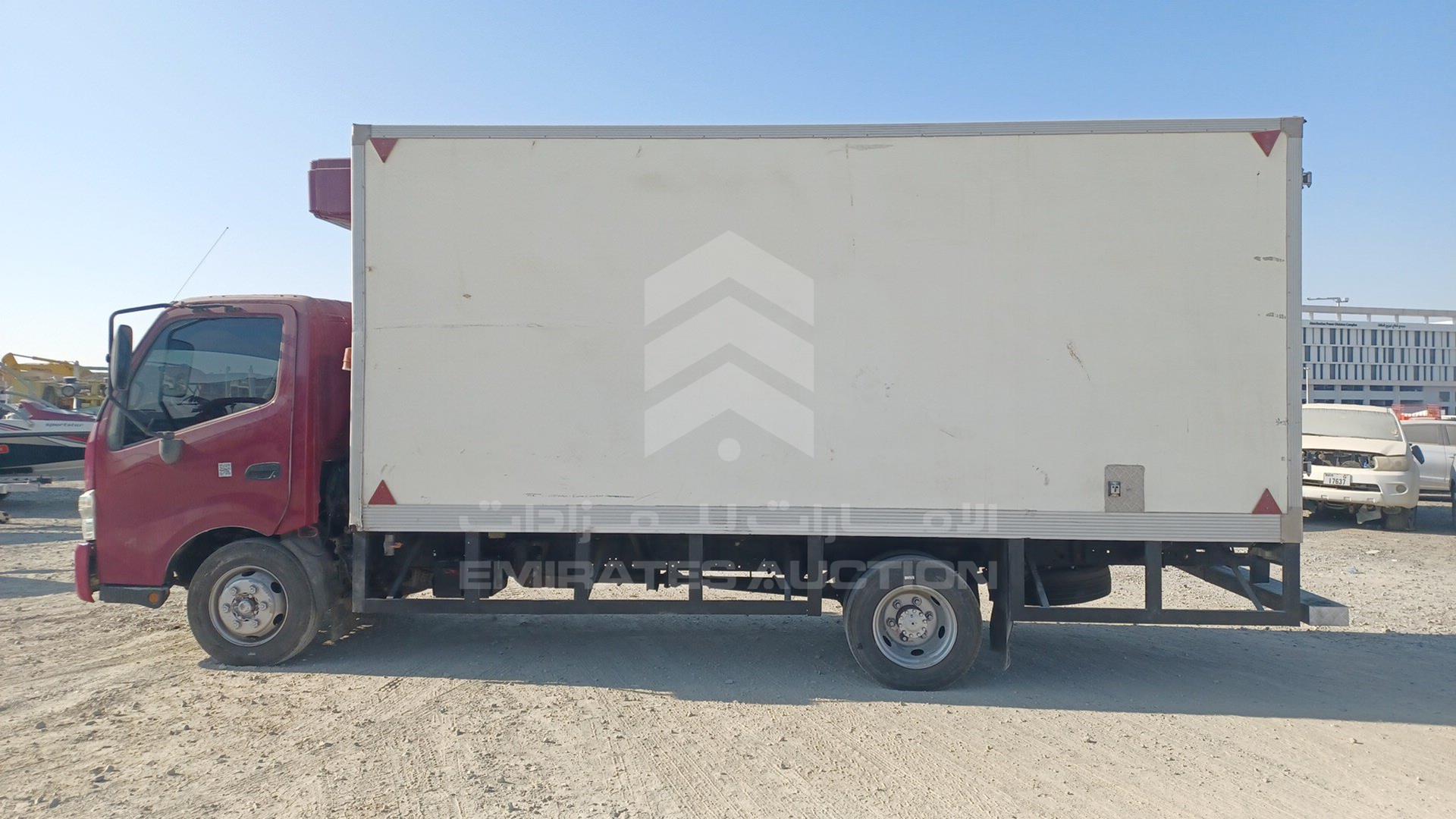 2020 HINO 300 VIN: JHHYCP0H0LK020232