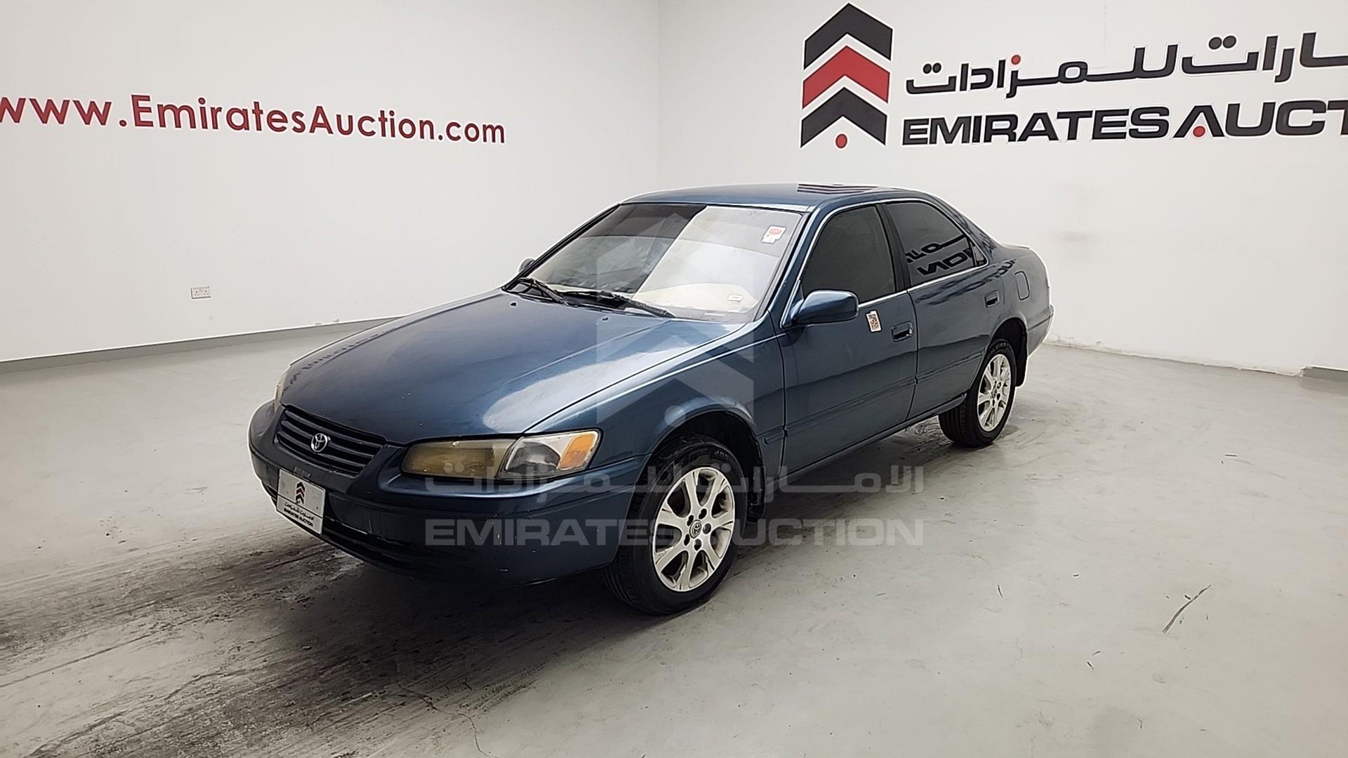 1998 TOYOTA CAMRY VIN: JT2BG22K4W0202131