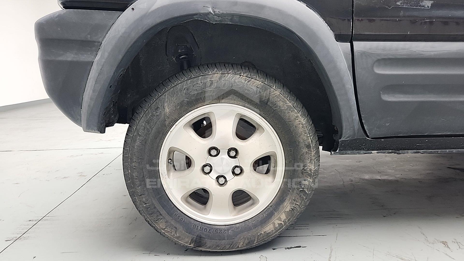 1996 TOYOTA RAV-4 VIN: SXA100142017
